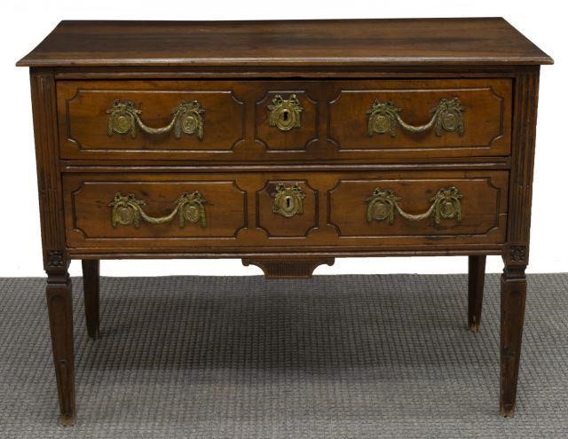 FRENCH LOUIS XVI PERIOD TWO DRAWER 3c1d2f