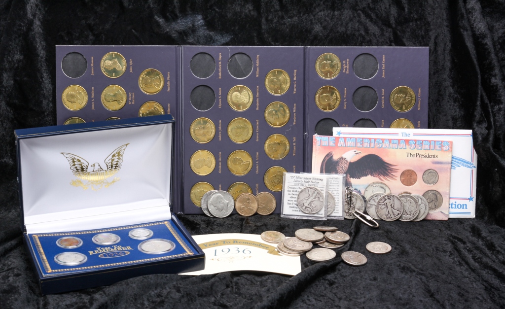 GROUP OF COLLECTIBLE U.S. COINS.