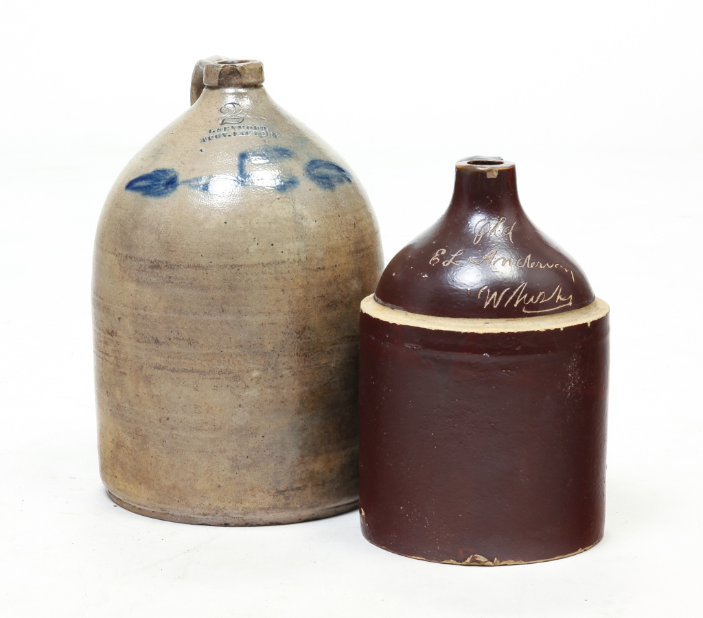 TWO AMERICAN STONEWARE JUGS Second 3bf802