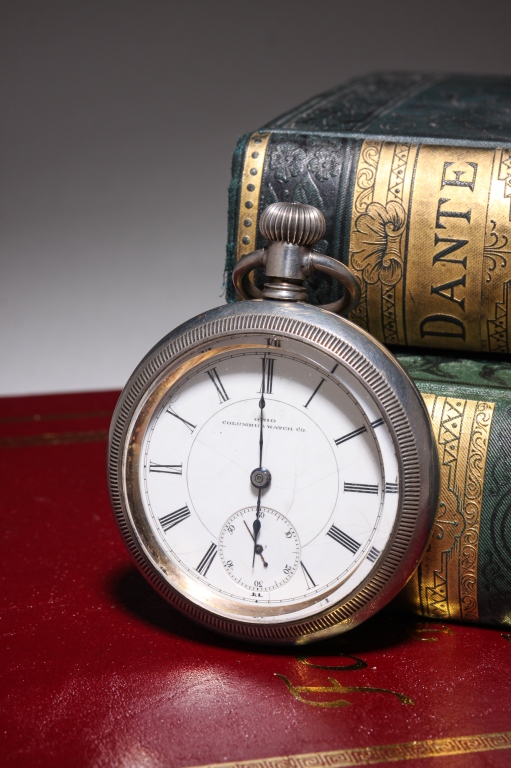 ANTIQUE POCKET WATCH WITH ENGRAVED 3bf8c0