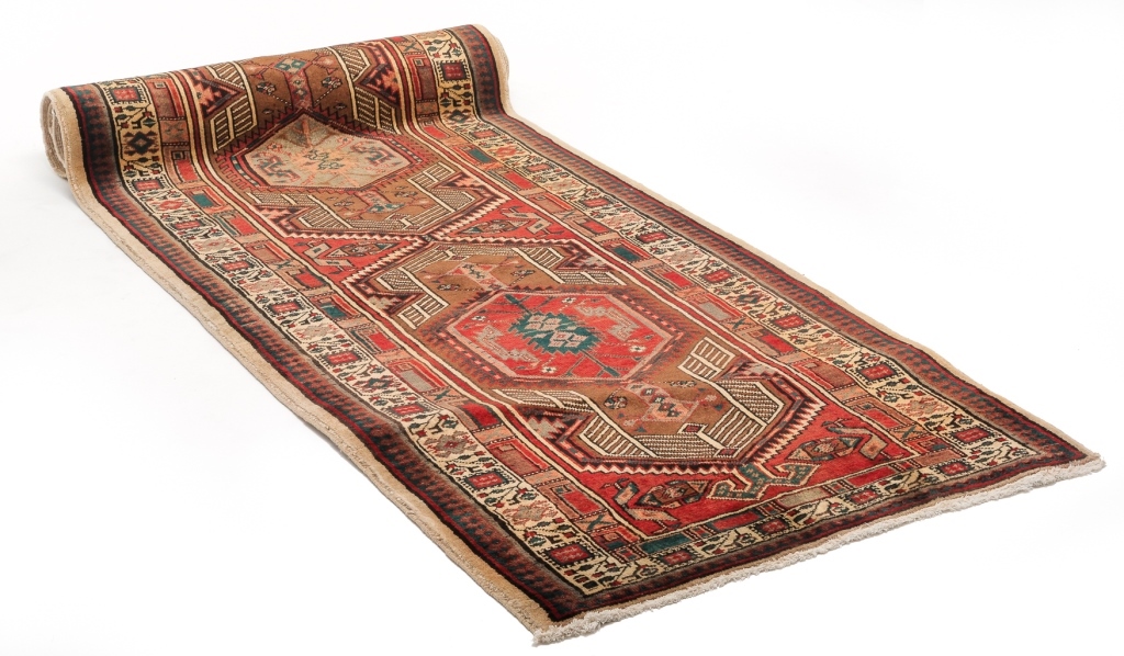 NORTHWEST PERSIAN SERAB RUNNER.