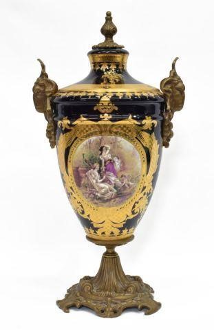 SEVRES STYLE PARCEL GILT PORCELAIN