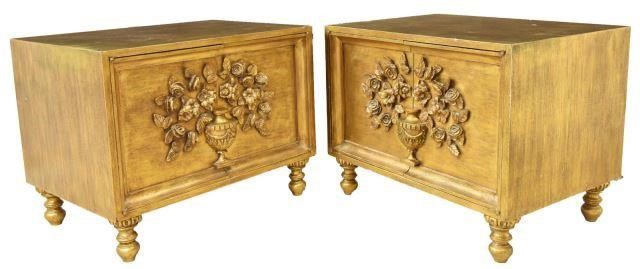  PAIR BEDSIDE CABINETS IN GILT 3bff31