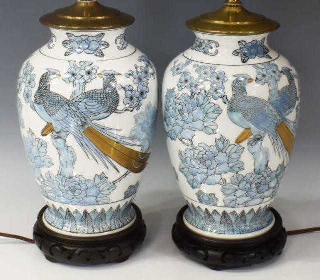 2 CHINESE BLUE WHITE PORCELAIN 3c01fe