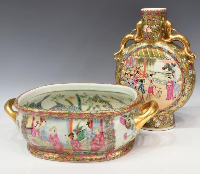 2 CHINESE FAMILLE ROSE PORCELAIN 3c0353