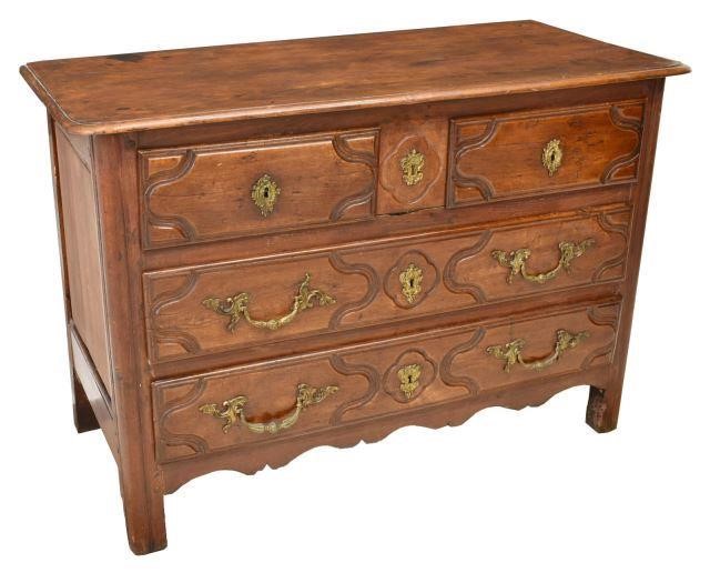 FRENCH LOUIS XIV STYLE WALNUT COMMODEFrench 3c03c4