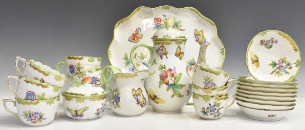 22 HEREND QUEEN VICTORIA DEMITASSE 3c0400