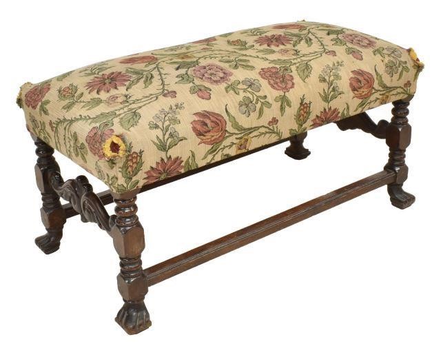 WILLIAM MARY STYLE FOOTSTOOL 3c055a