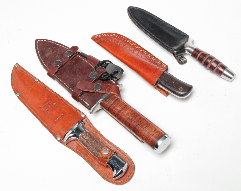 FOUR FIXED-BLADE HUNTING KNIVES.