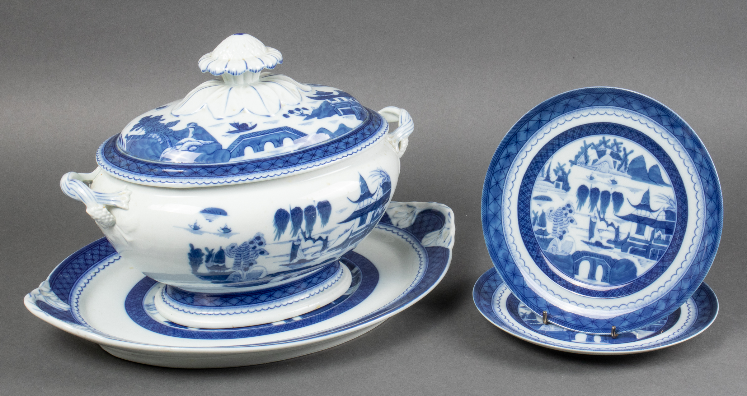 MOTTAHEDEH BLUE CANTON TUREEN  3c2e5e