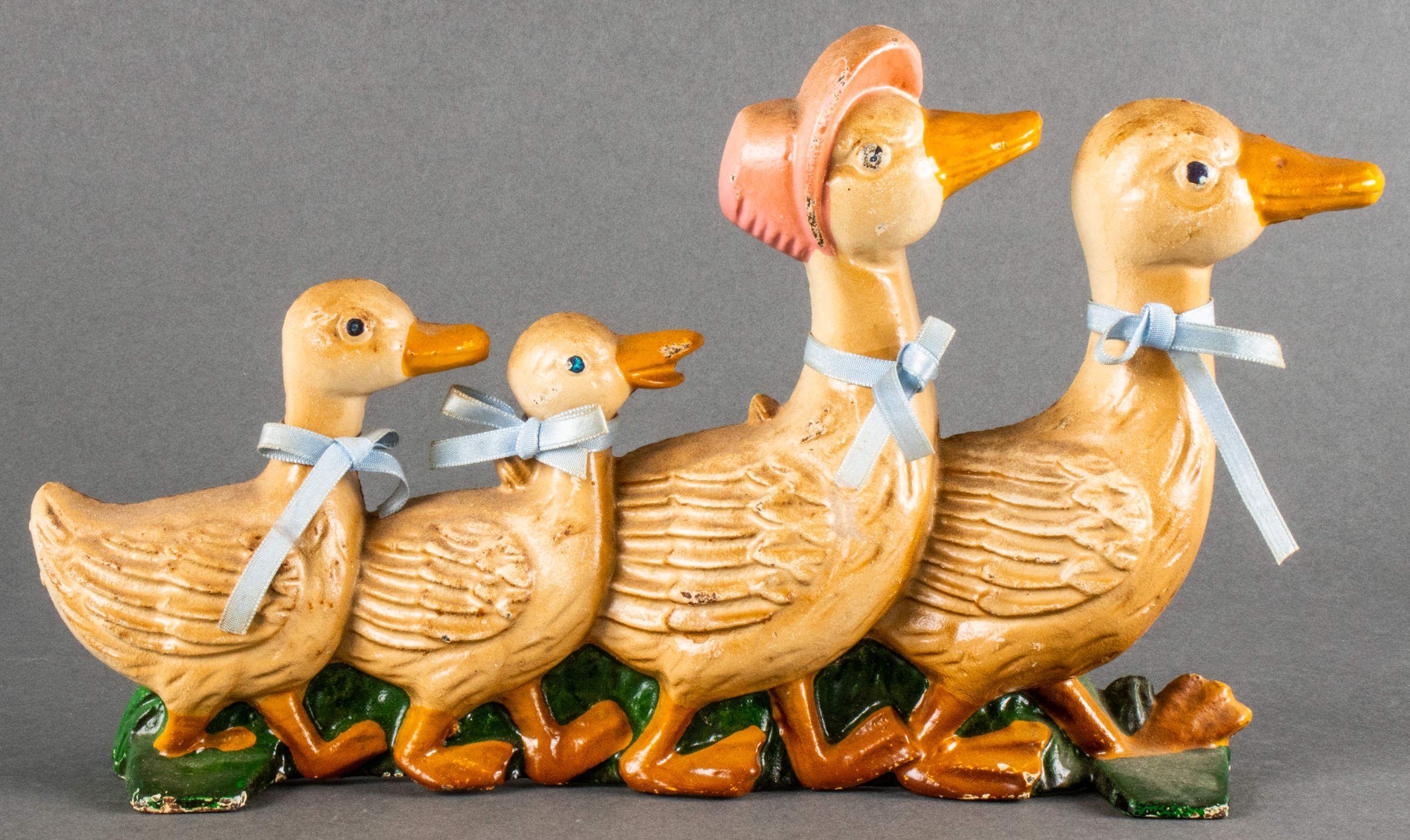 AMERICANA FAMILY OF DUCKS CAST IRON