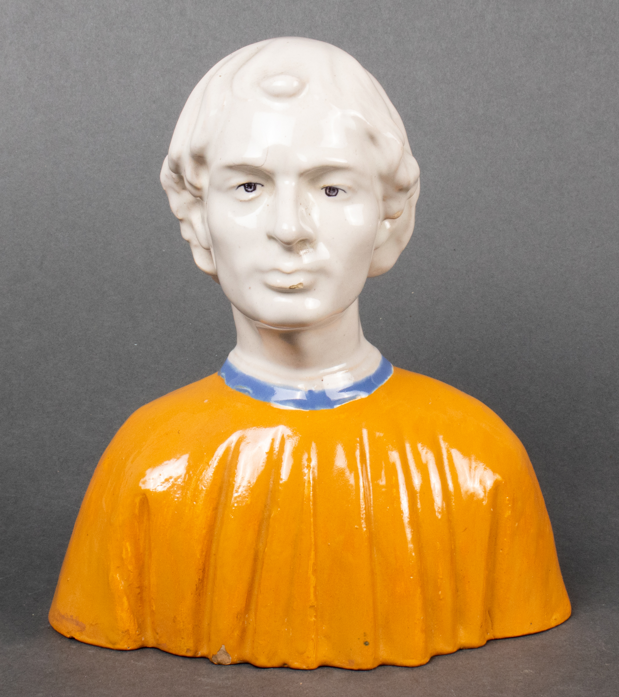 CONTINENTAL PORCELAIN BUST OF A