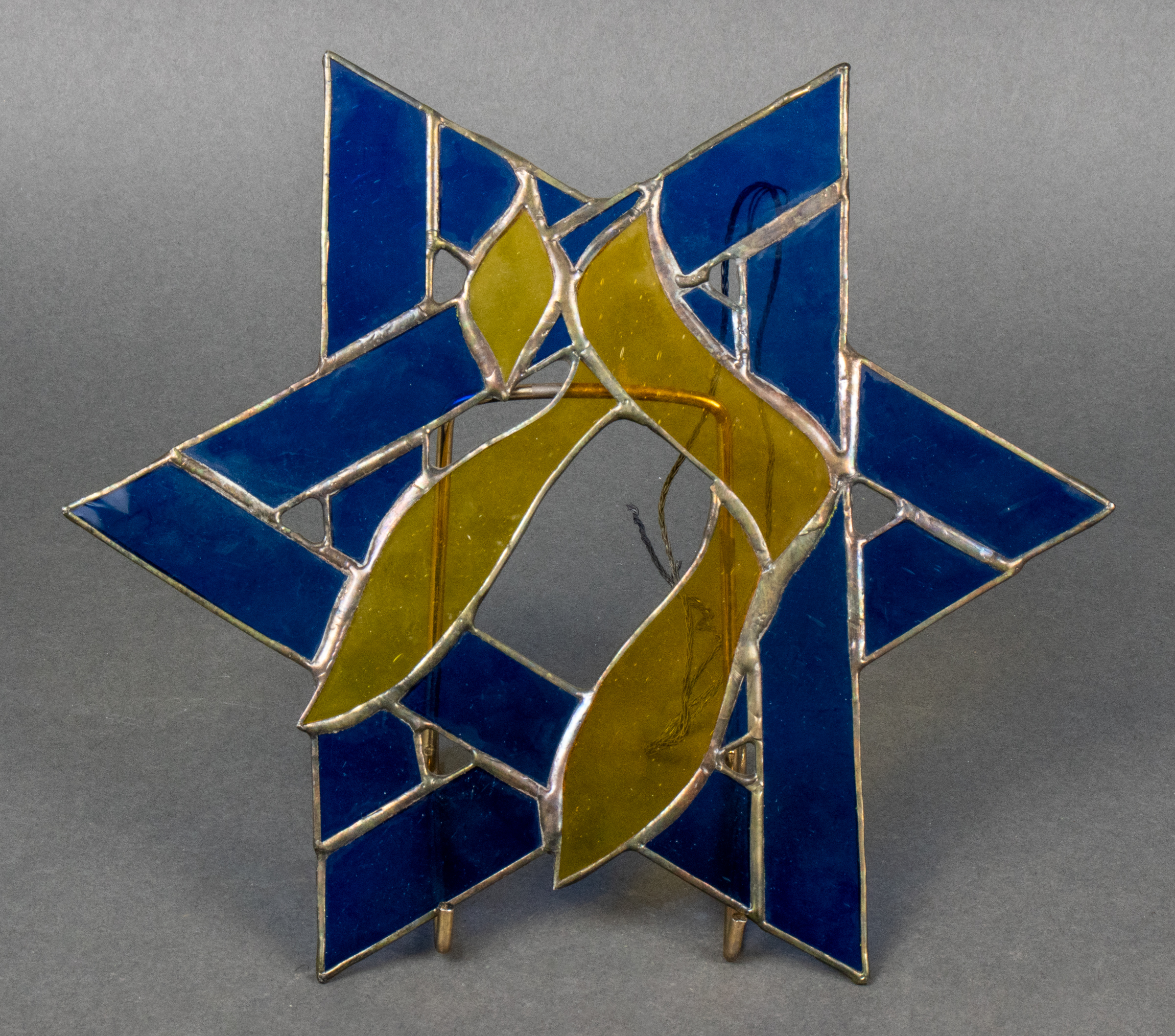 JUDAICA STAINED GLASS CHAI IN STAR 3c2ed0