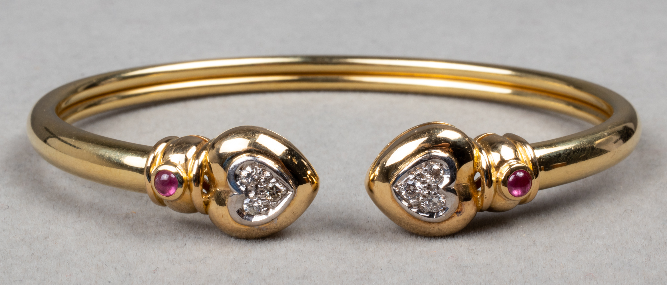 18K GOLD DIAMOND & RUBY HEART BANGLE