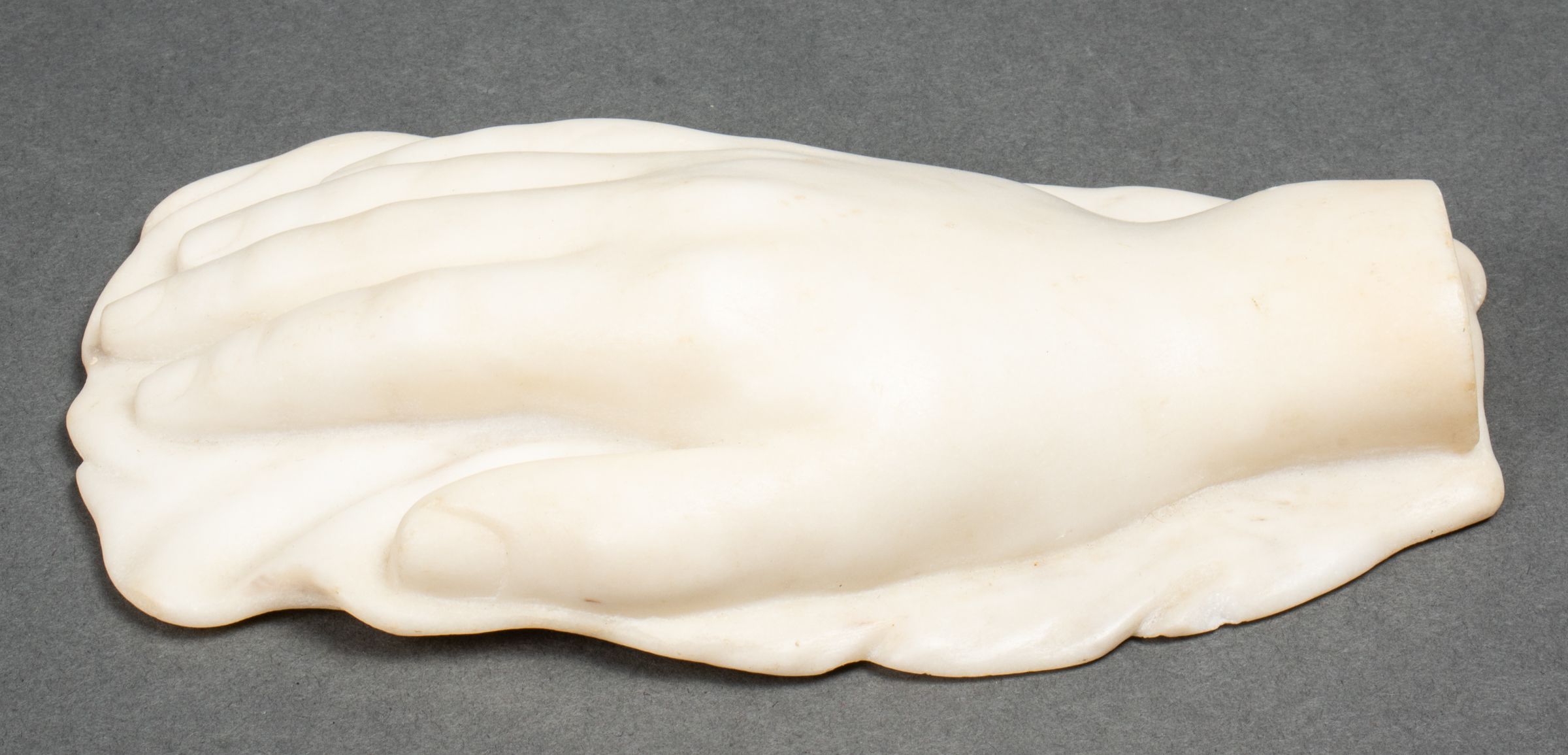 CONTINENTAL CARVED MARBLE SCULPTURE 3c2f21
