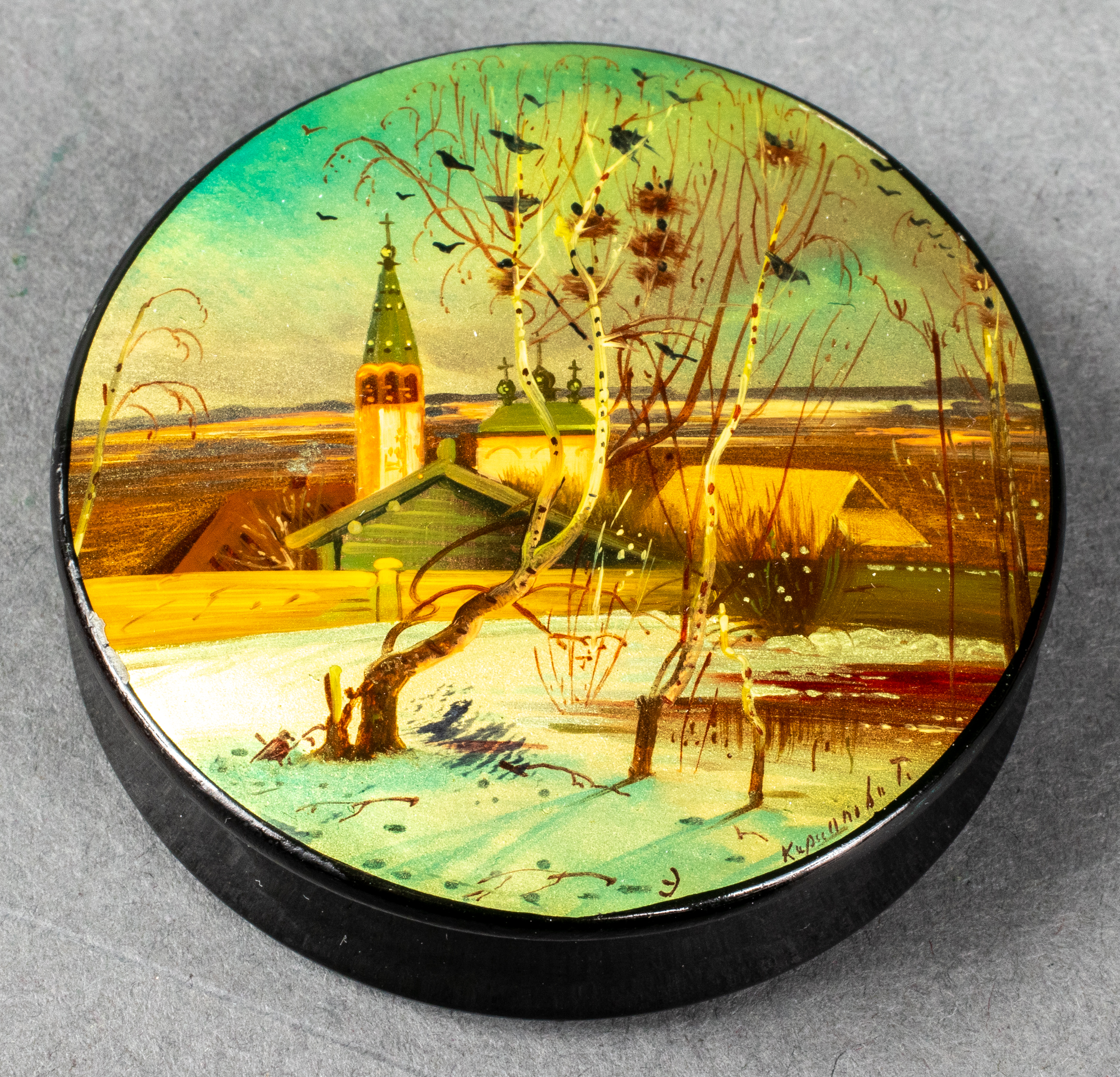 RUSSIAN HAND PAINTED LACQUER BOX  3c3130