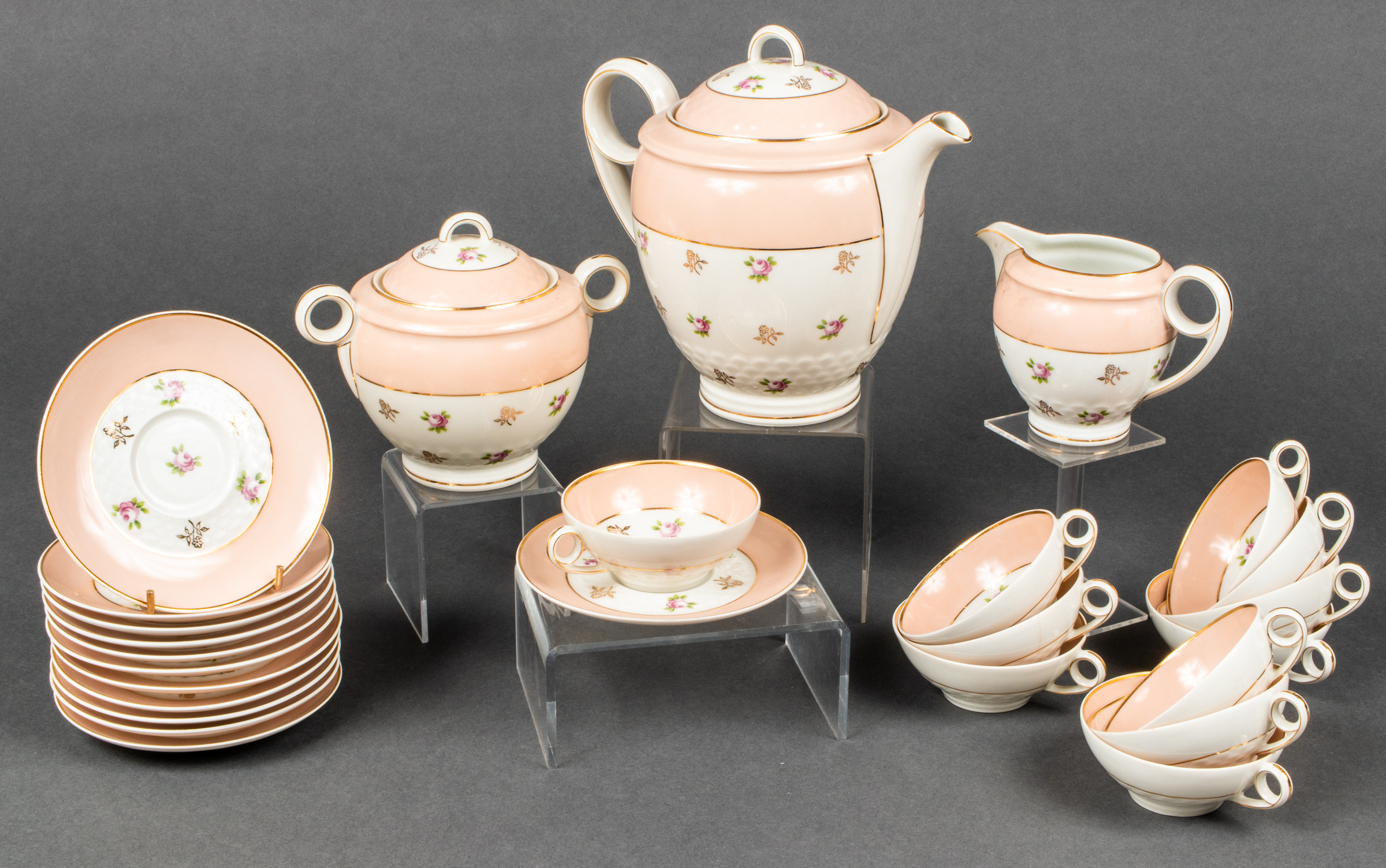 LIMOGES FRANCE PORCELAIN TEA SERVICE  3c332a