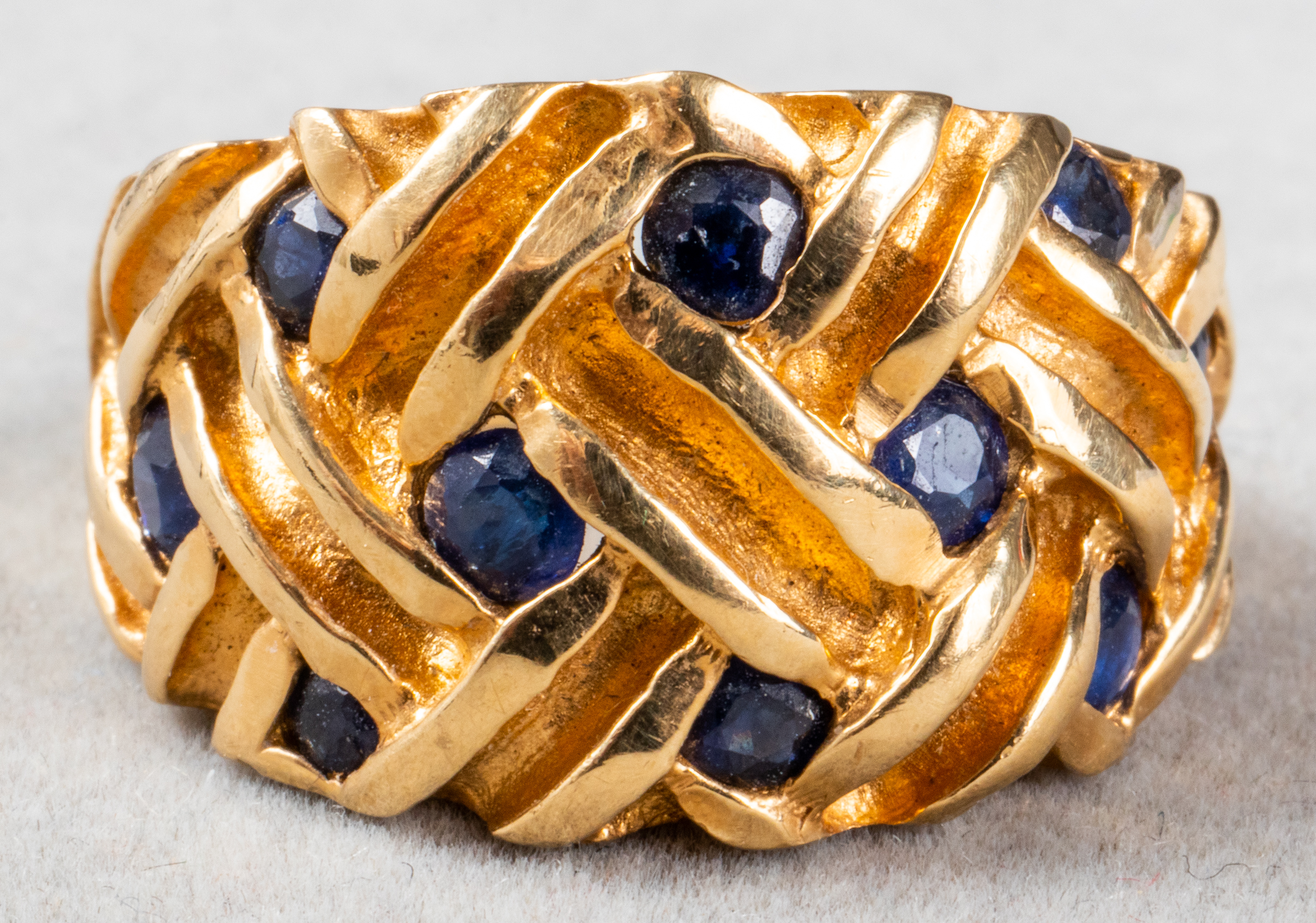 VINTAGE 18K YELLOW GOLD & SAPPHIRE