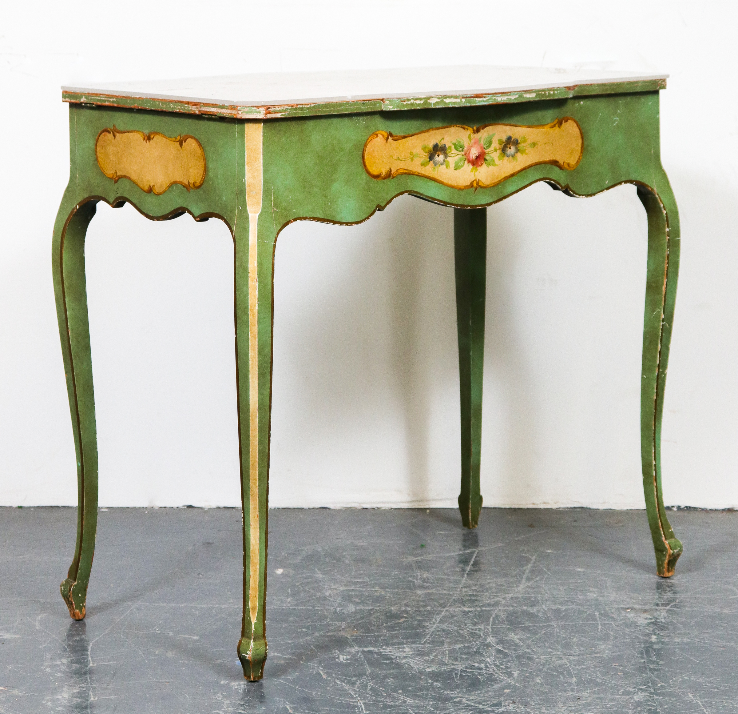 LOUIS XV STYLE HAND PAINTED VANITY 3c34a3