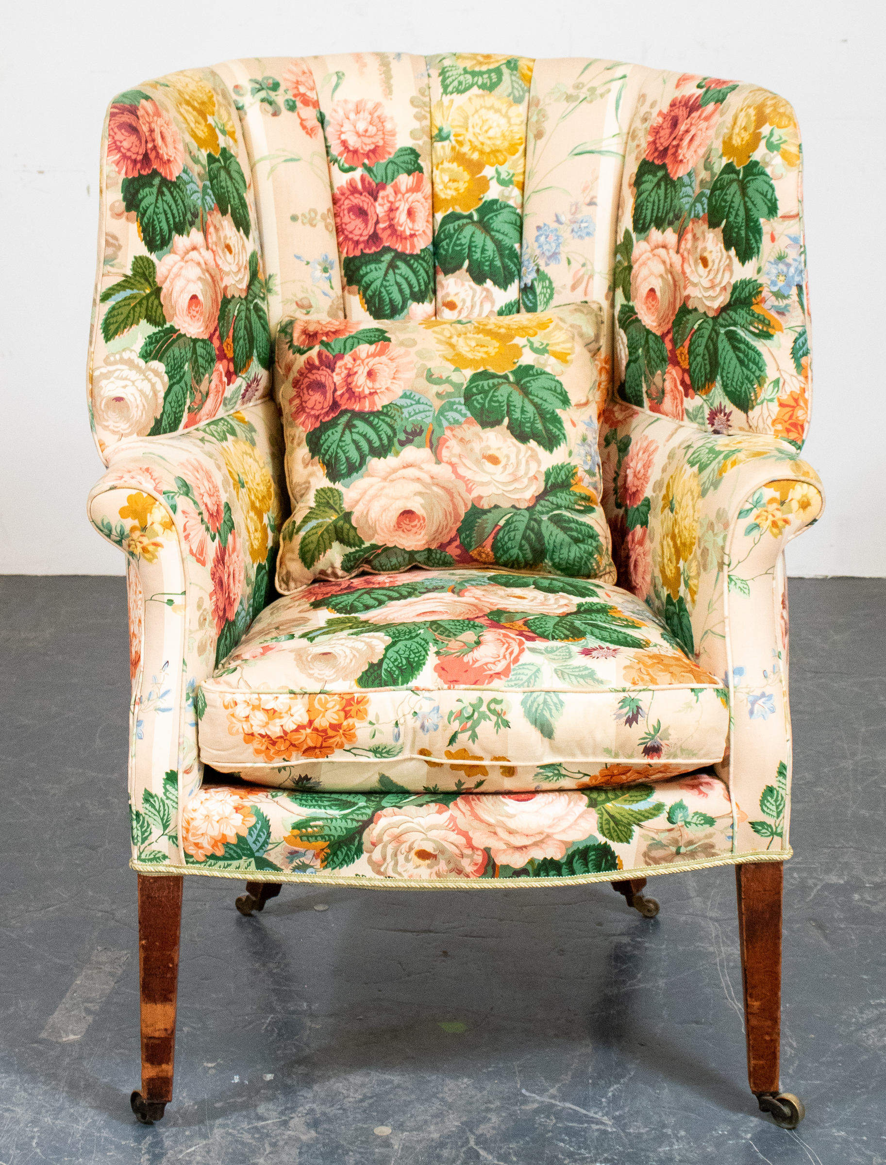 UPHOLSTERED WINGBACK ARM CHAIR