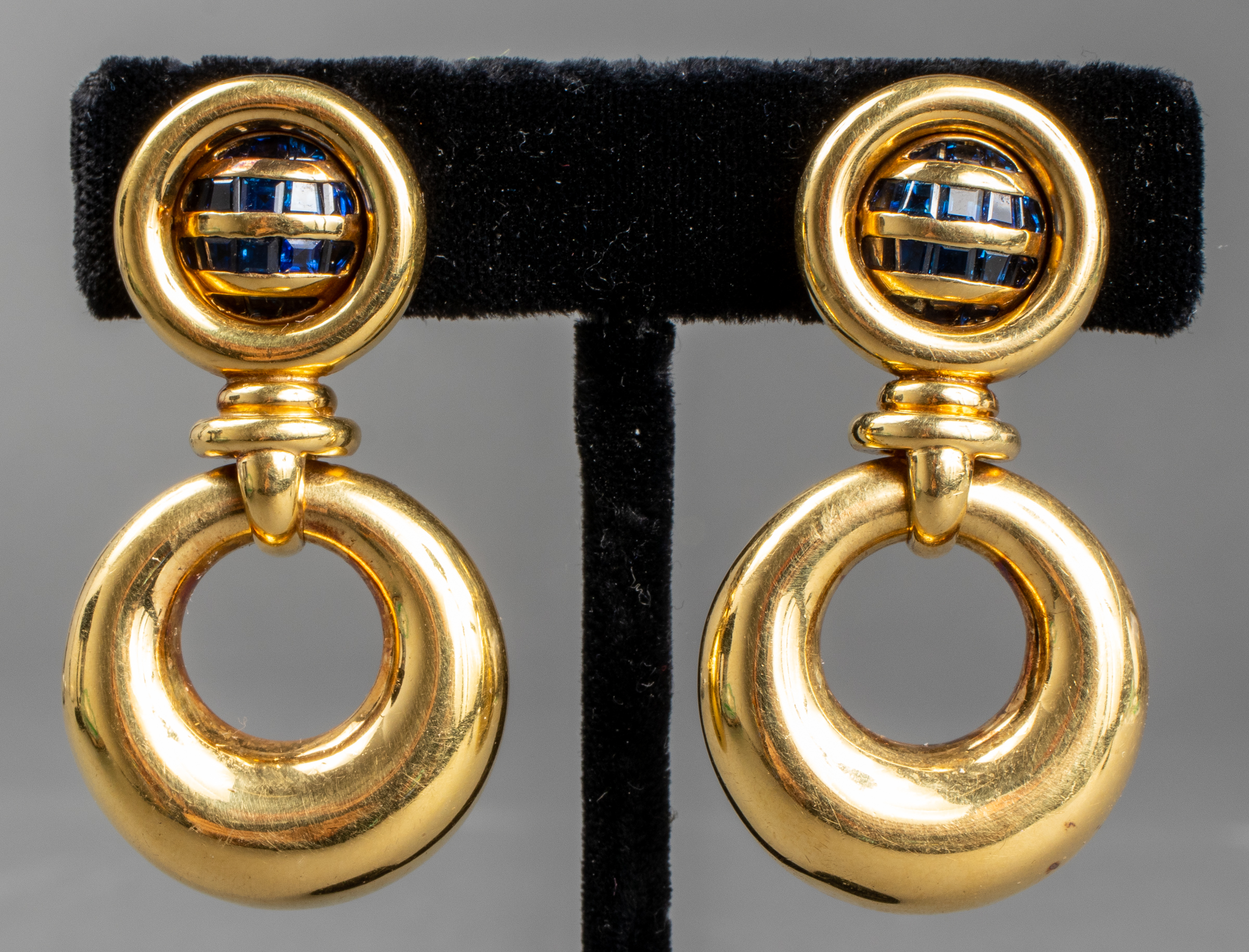 VINTAGE 18K YELLOW GOLD & SAPPHIRE