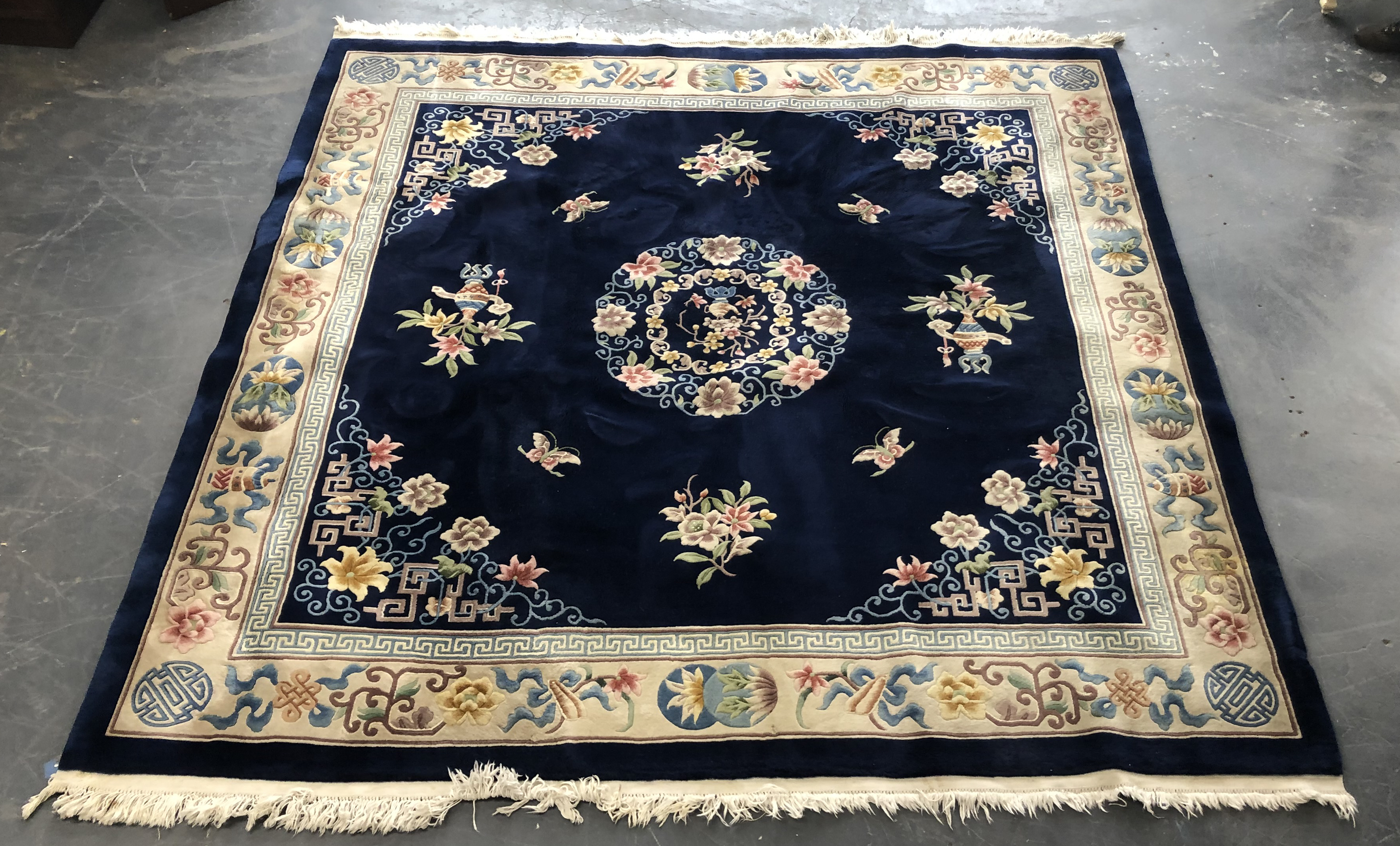 CHINESE FLORAL MEDALLION RUG 9  3c3656
