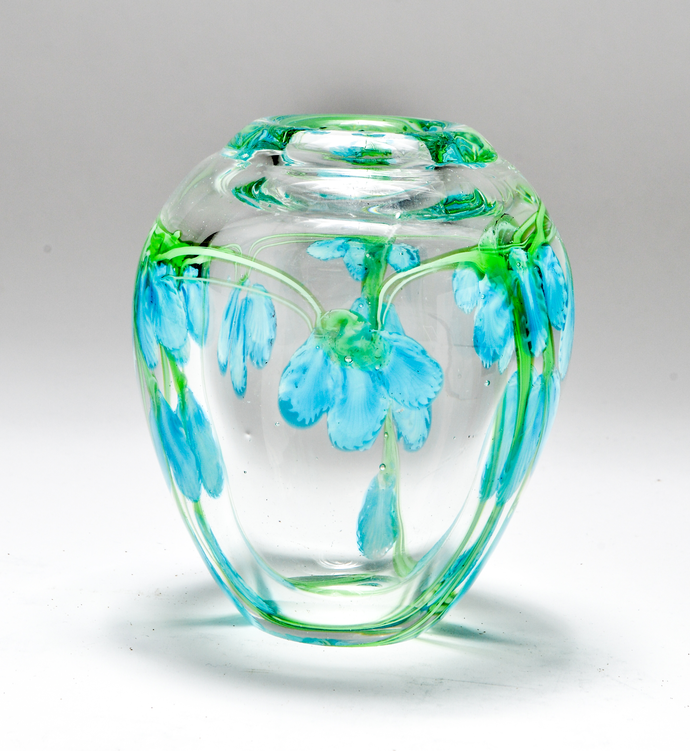 MODERN ART GLASS FLORAL MOTIF HAND-BLOWN