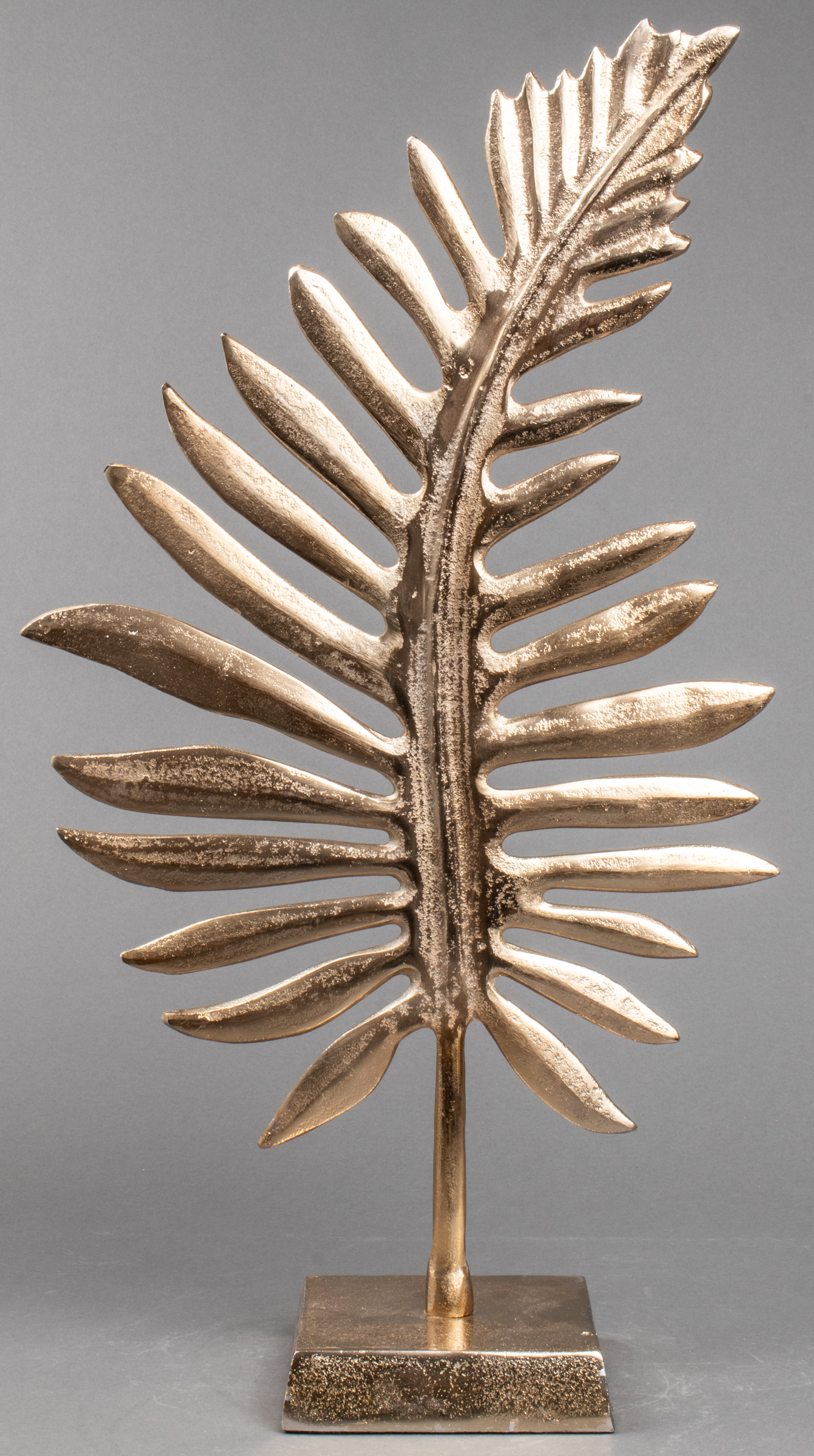 GOLD TONE METAL LEAF SCULPTURE