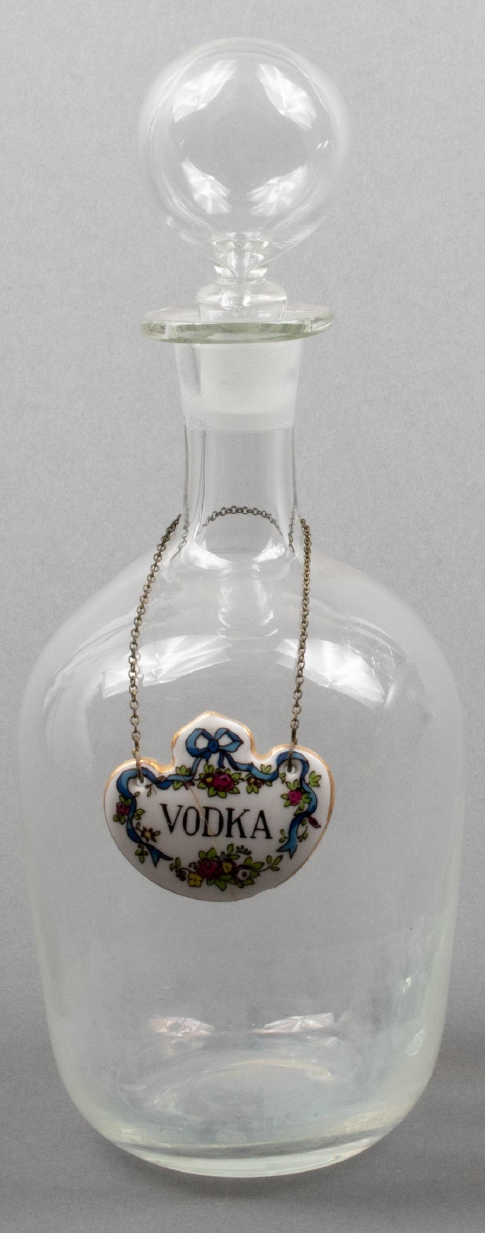 LABELED GLASS DECANTER WITH STOPPER