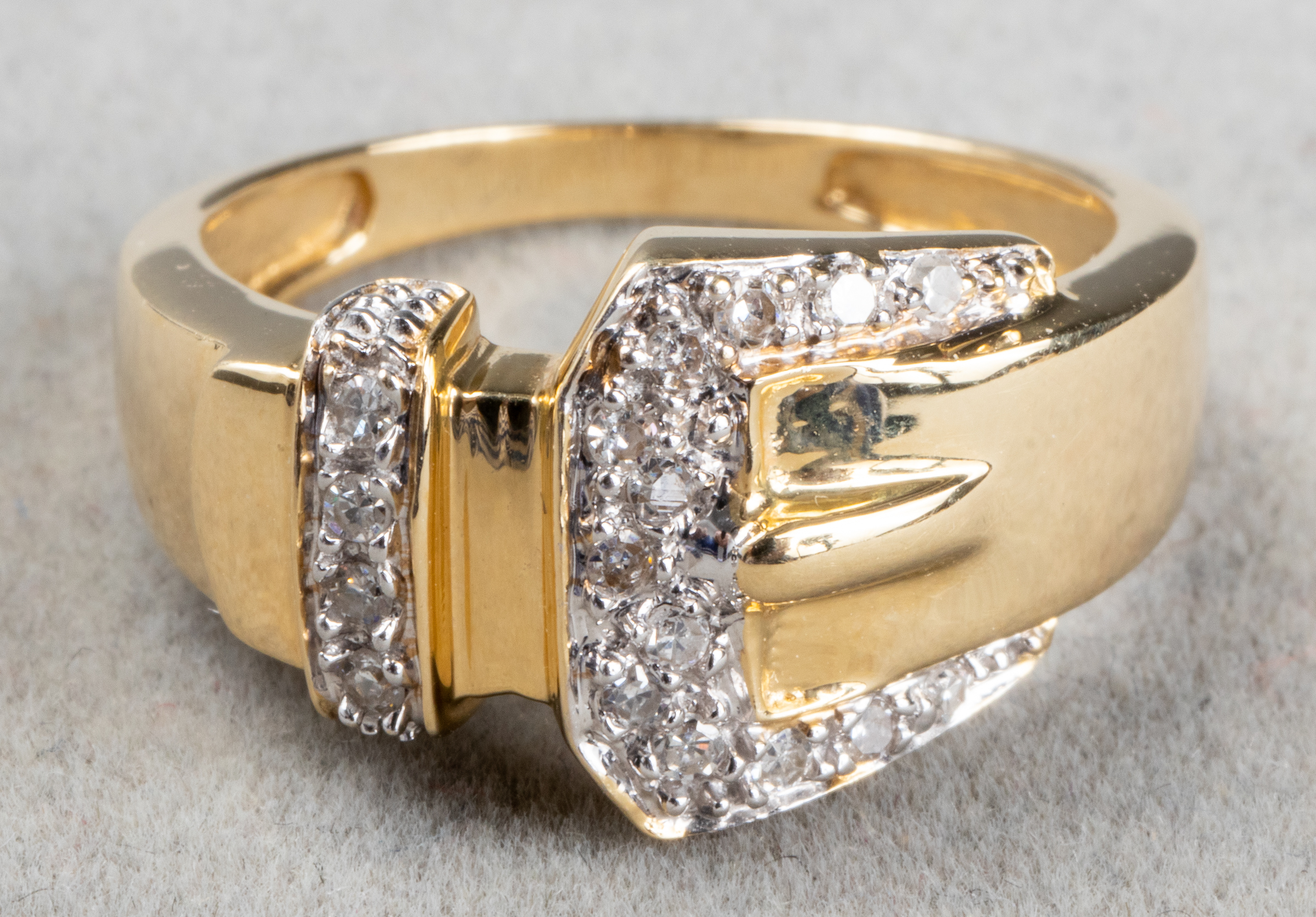 14K YELLOW GOLD & DIAMOND BUCKLE