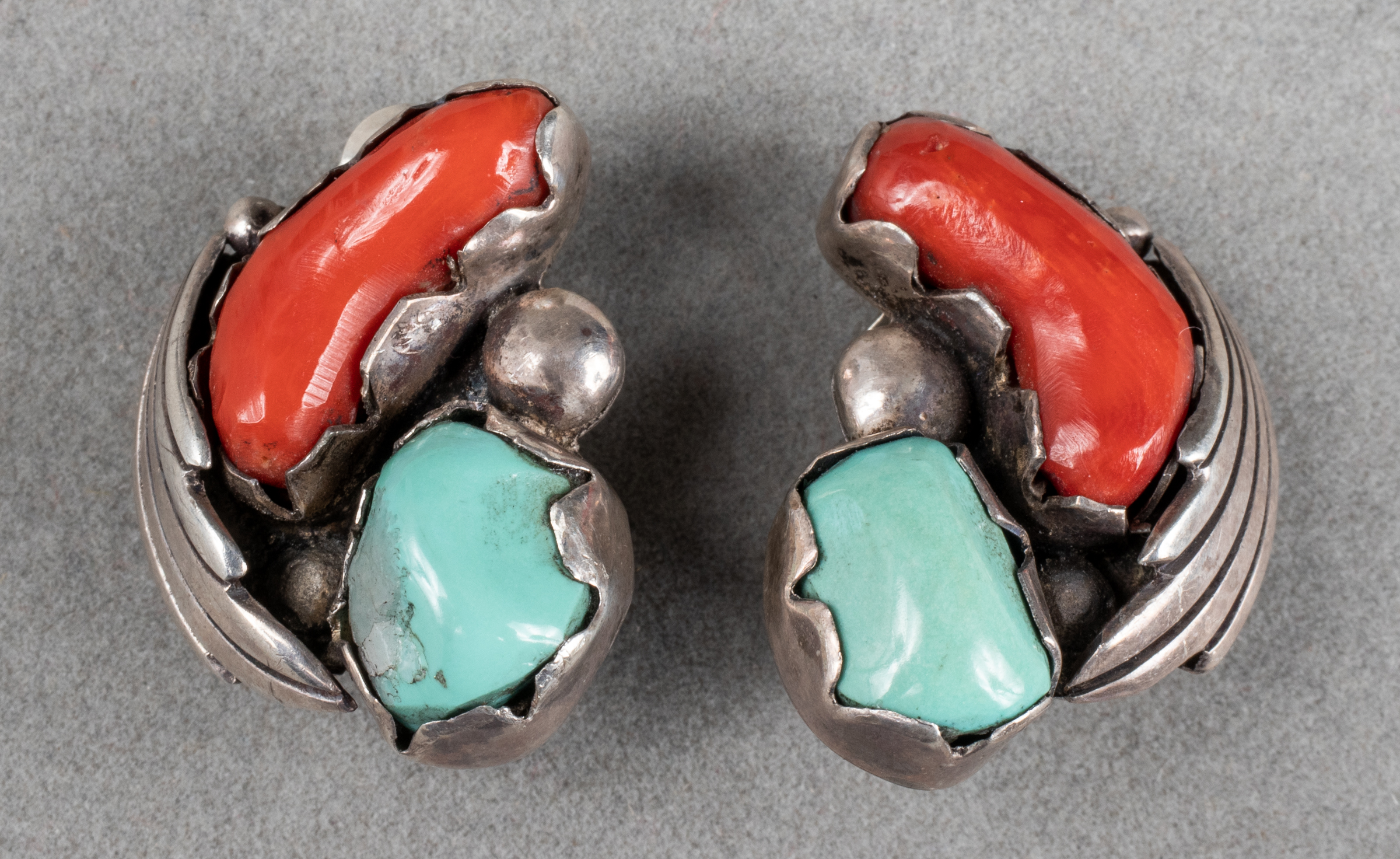 NAVAJO SILVER TURQUOISE CORAL 3c390a