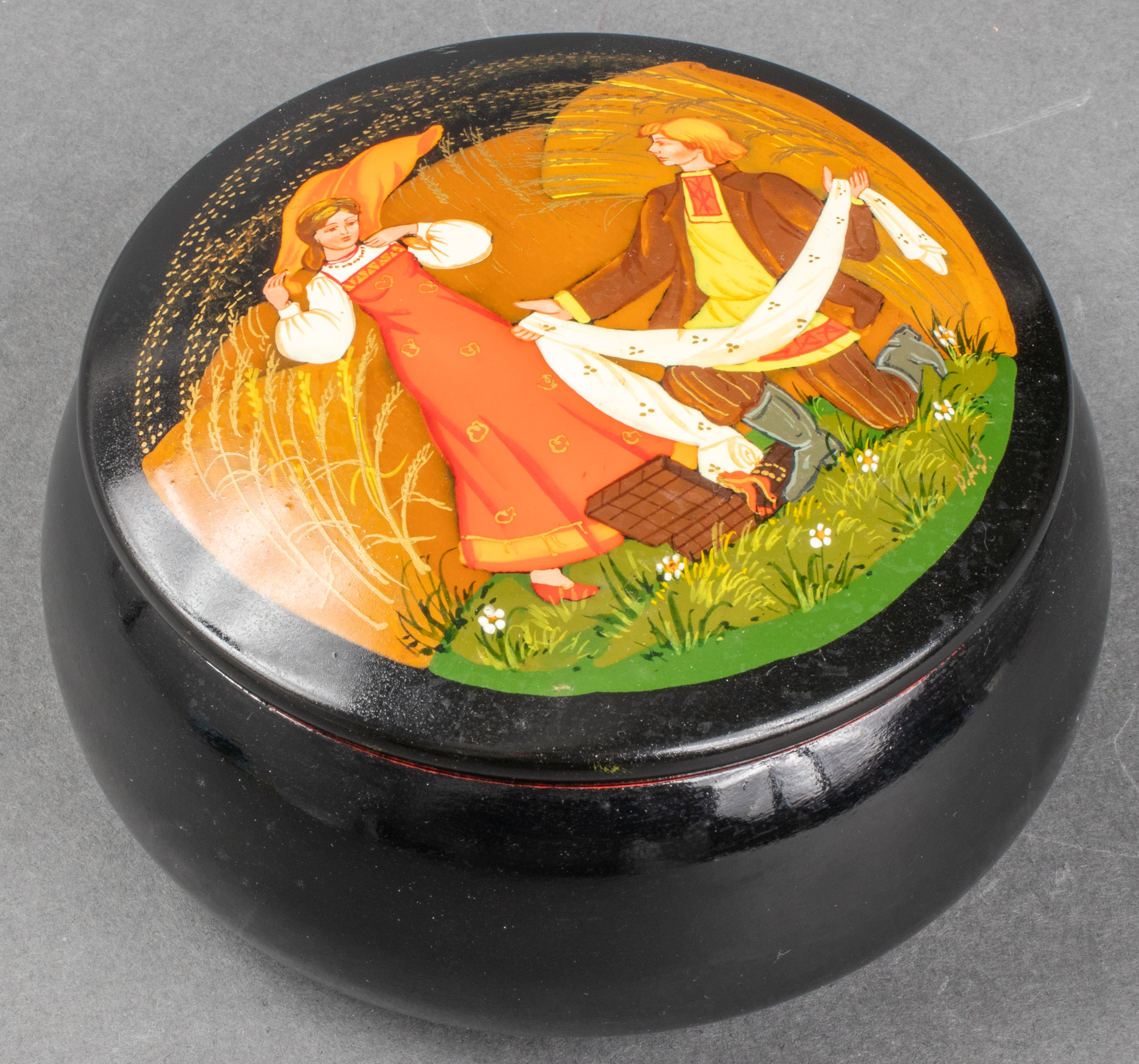 RUSSIAN HAND PAINTED METAL LIDDED 3c3bb6