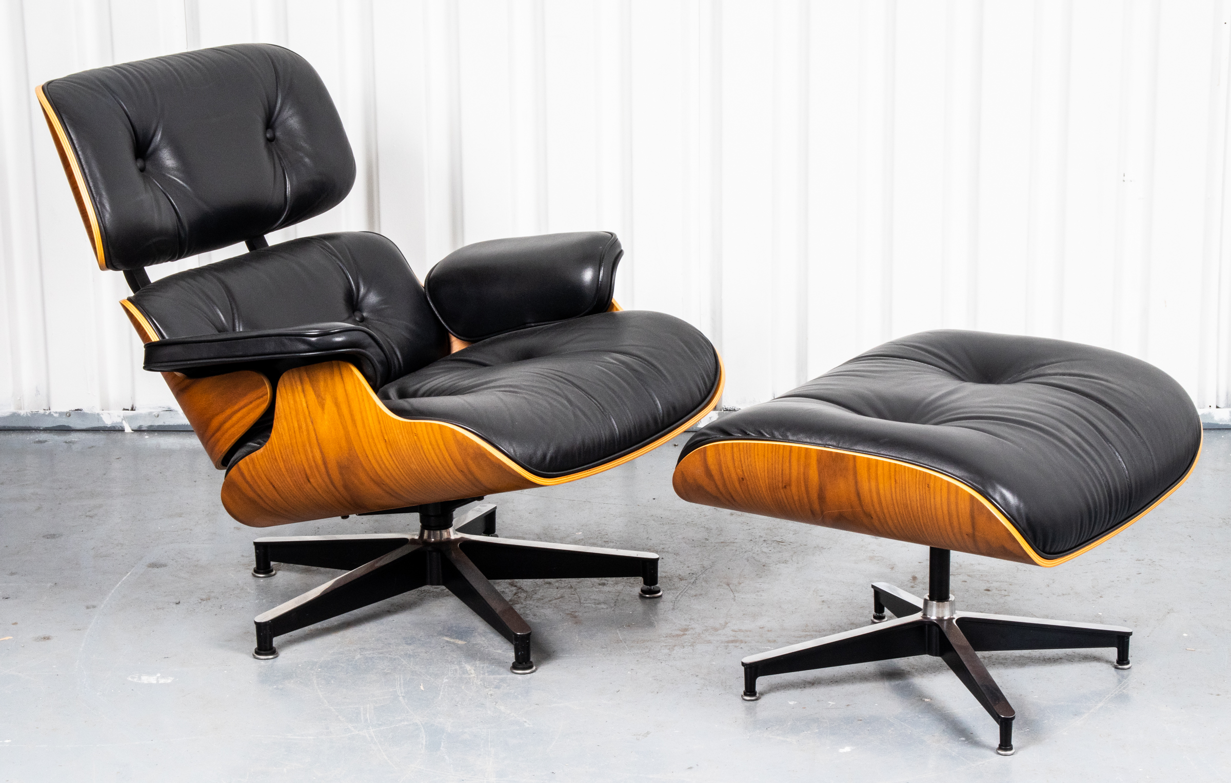 EAMES FOR HERMAN MILLER CHAIR &