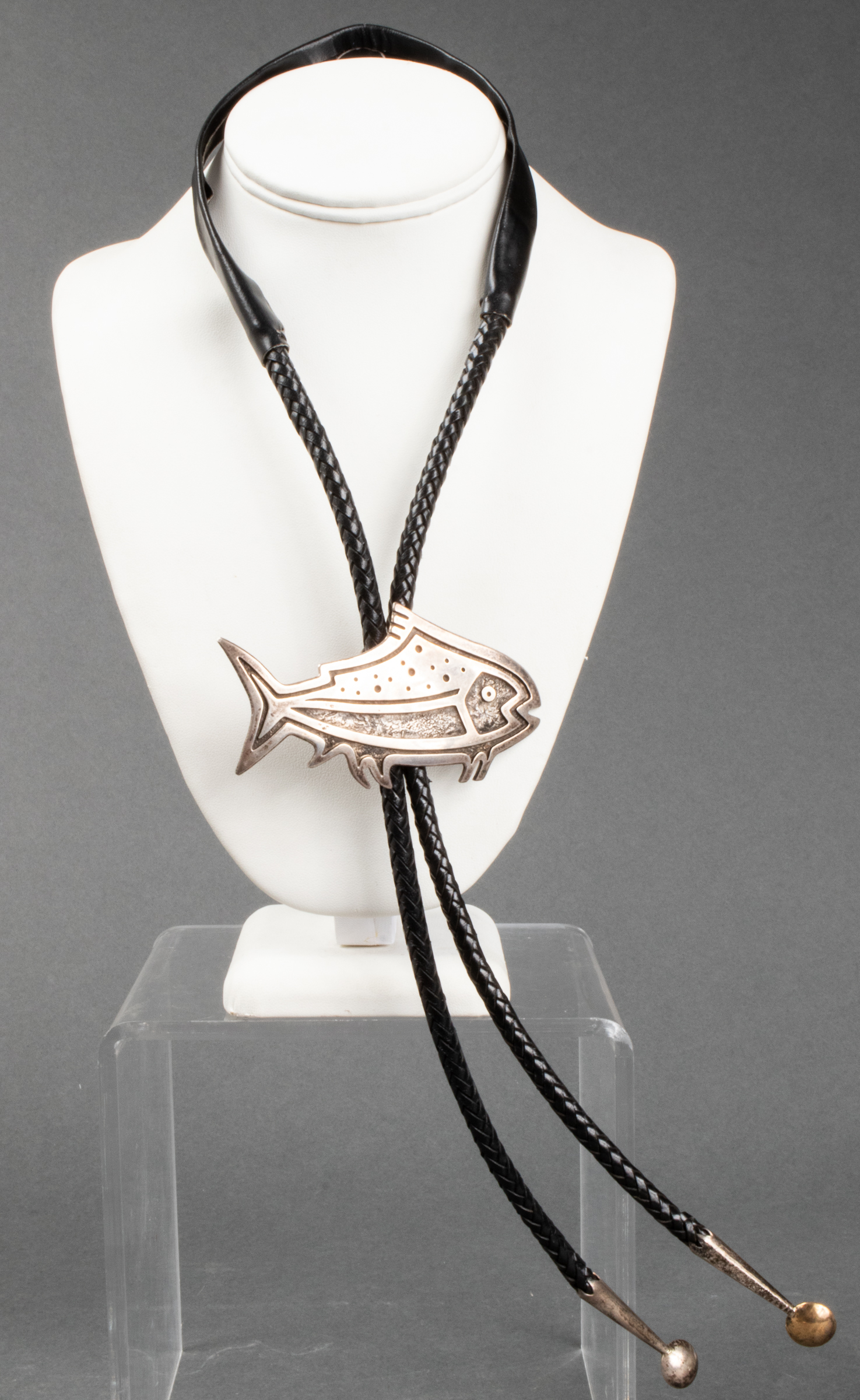 NATIVE AMERICAN SILVER FISH BOLO 3c3c9a