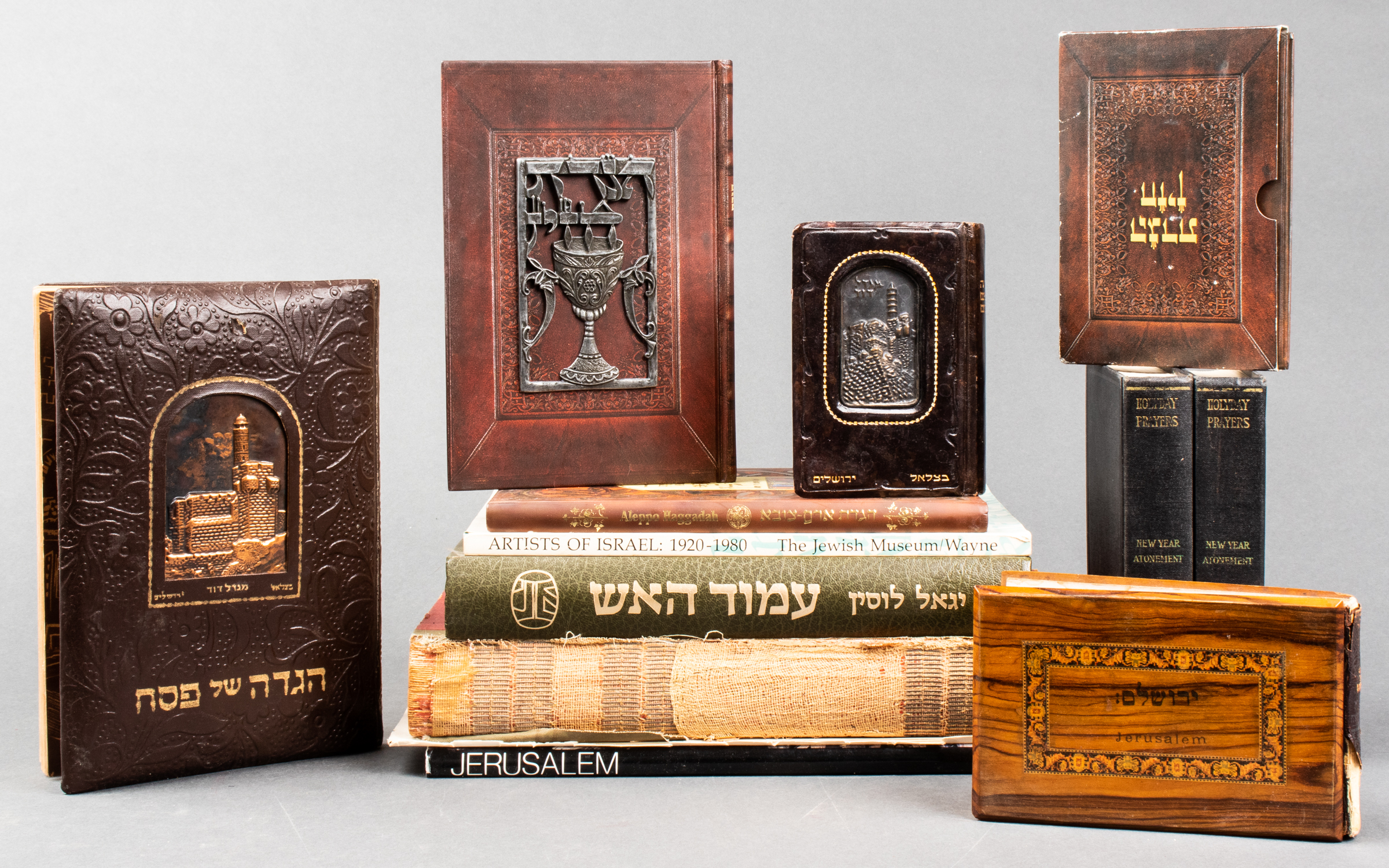 GROUP OF BOOKS ON JUDAICA AND JERUSALEM,