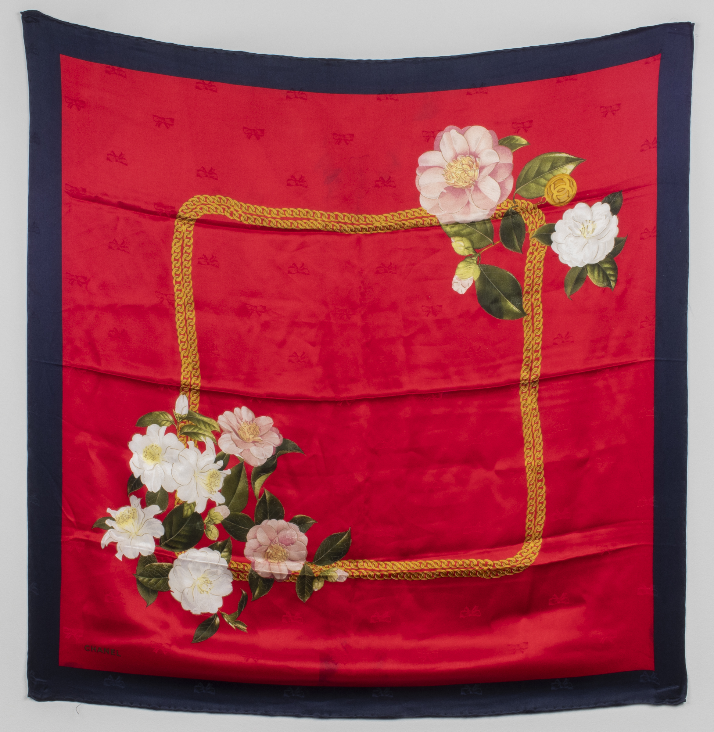 SILK SCARF WITH FLORAL MOTIF Red