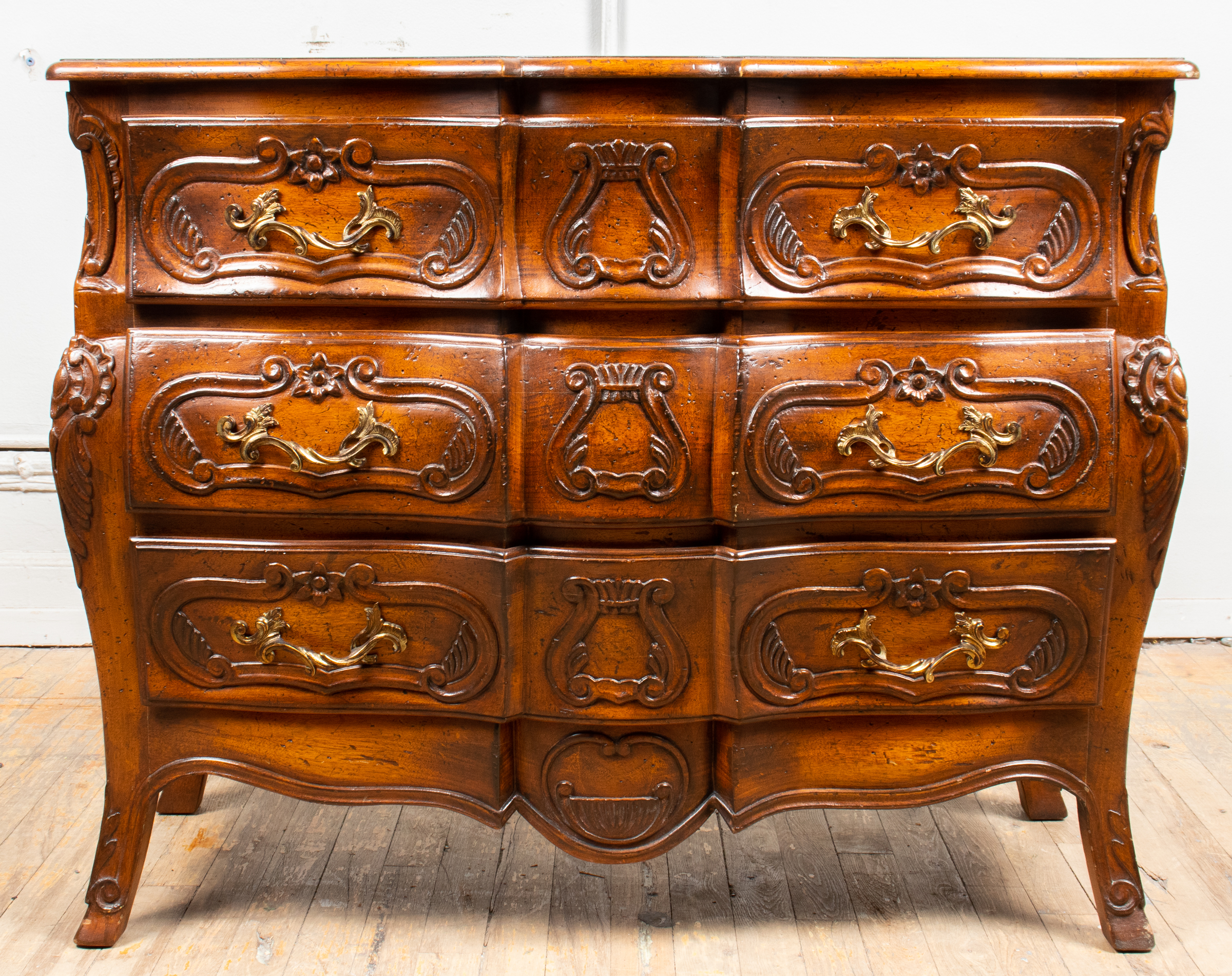 LOUIS XV PROVINCIAL STYLE CARVED 3c3f97