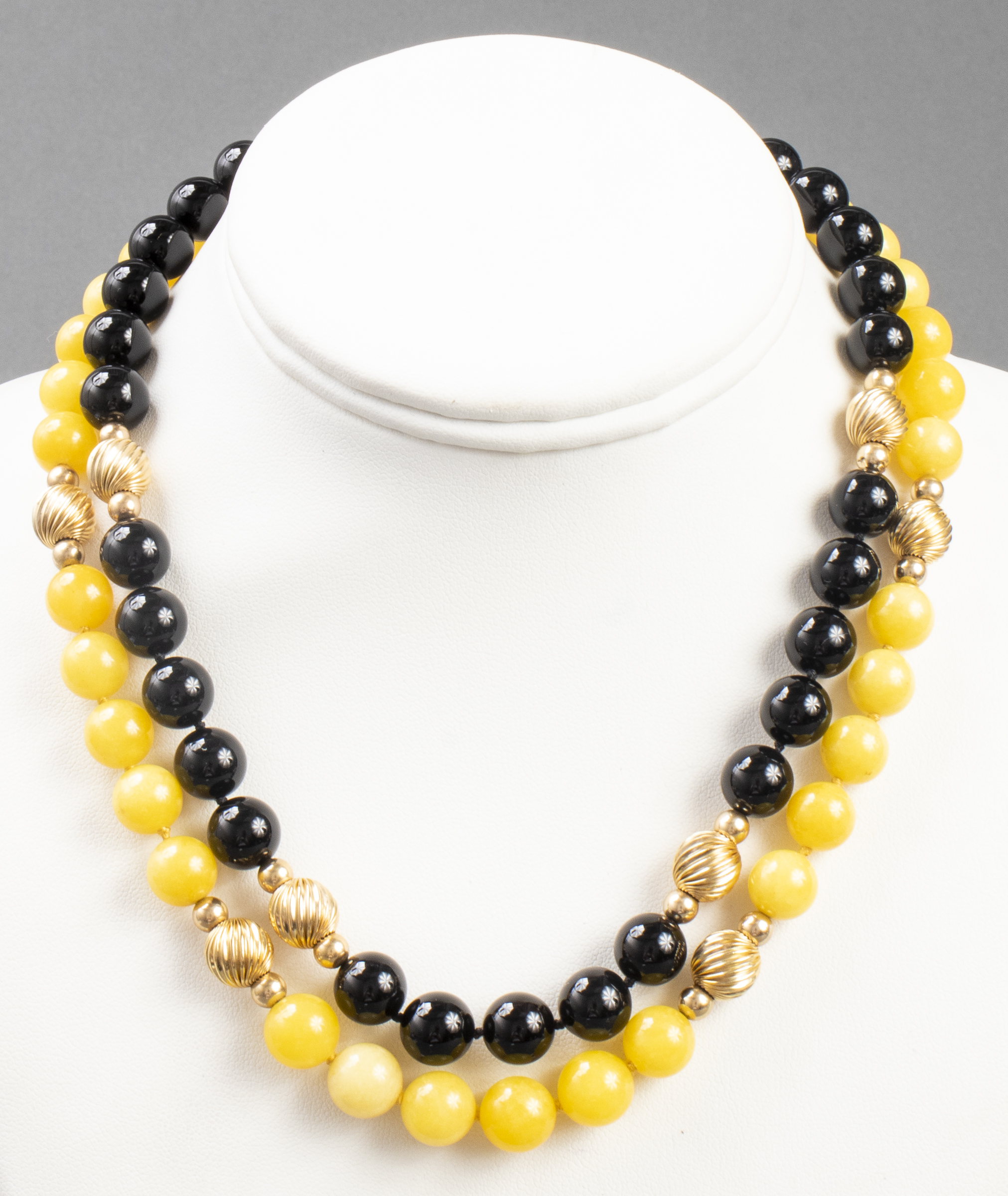 YELLOW MOUNTAIN JADE & ONYX DOUBLE