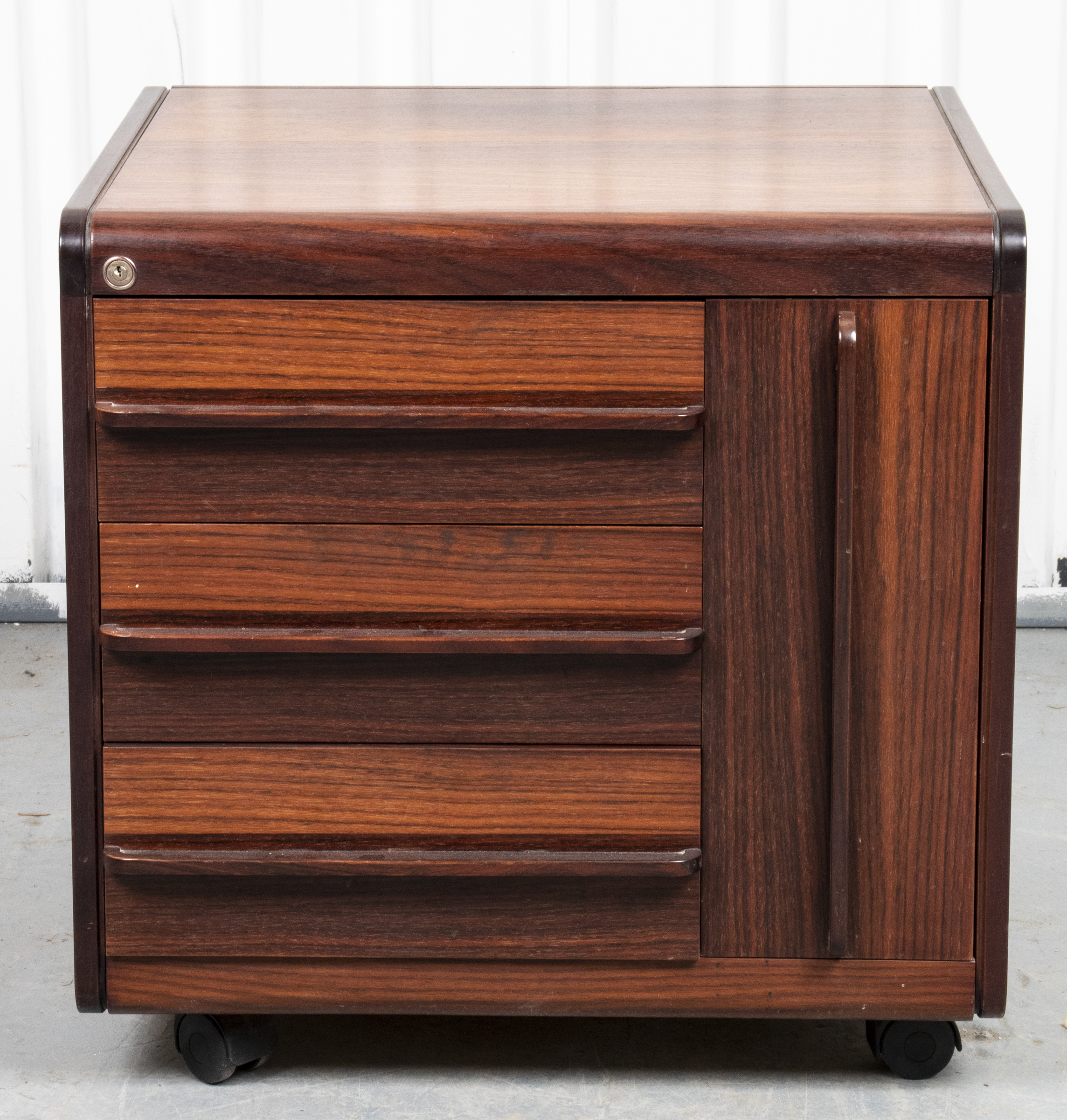 MODERN MIXED WOOD SIDE CABINET