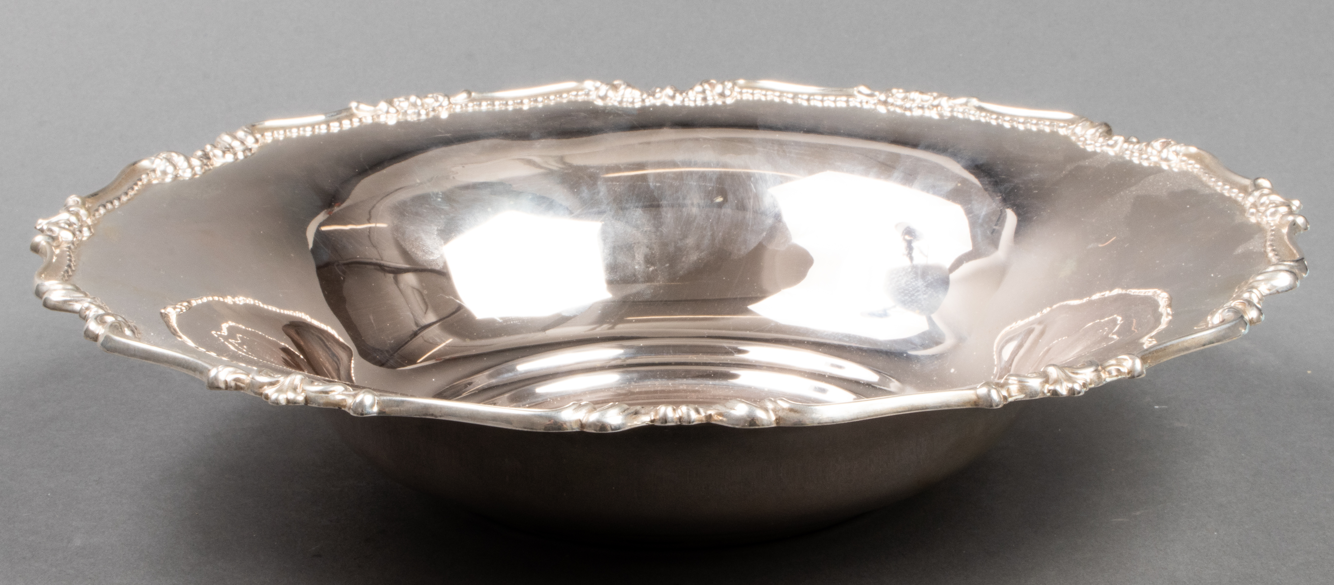 800 SILVER SCALLOPED RIM SERVING