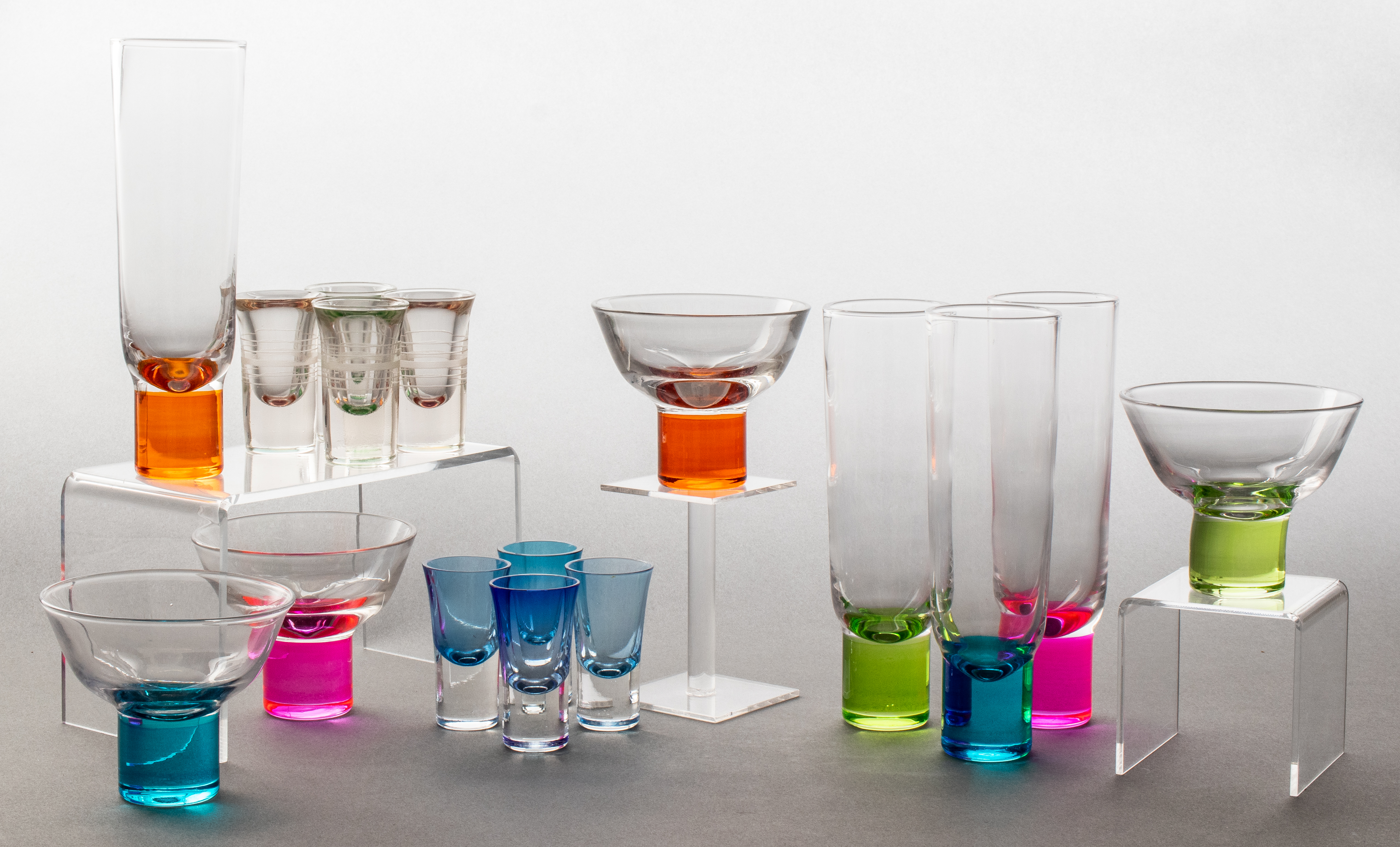 MODERN COLORED GLASS BARWARE 16 3c411d