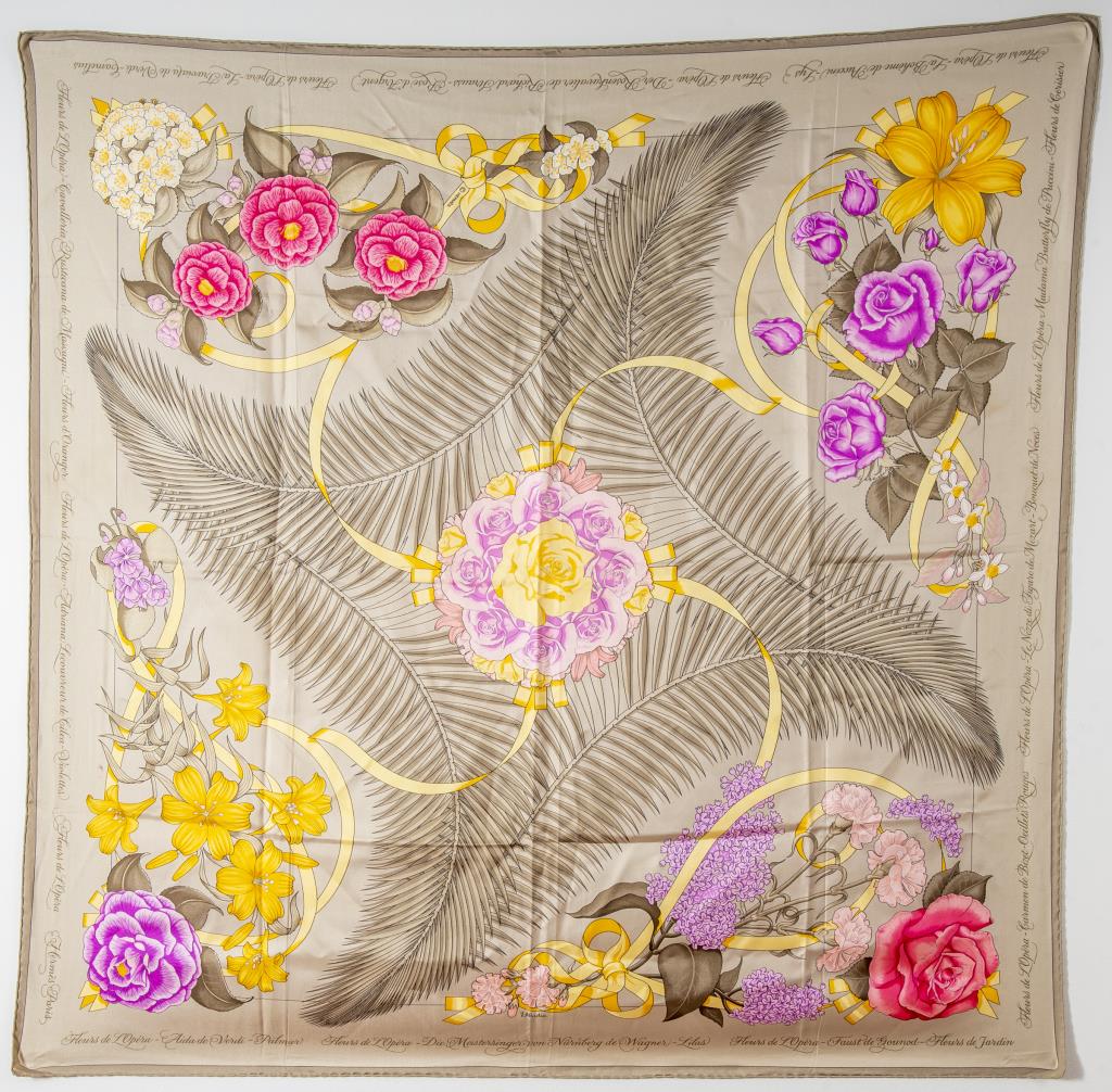 HERMES "FLEURS DE L'OPERA" SILK