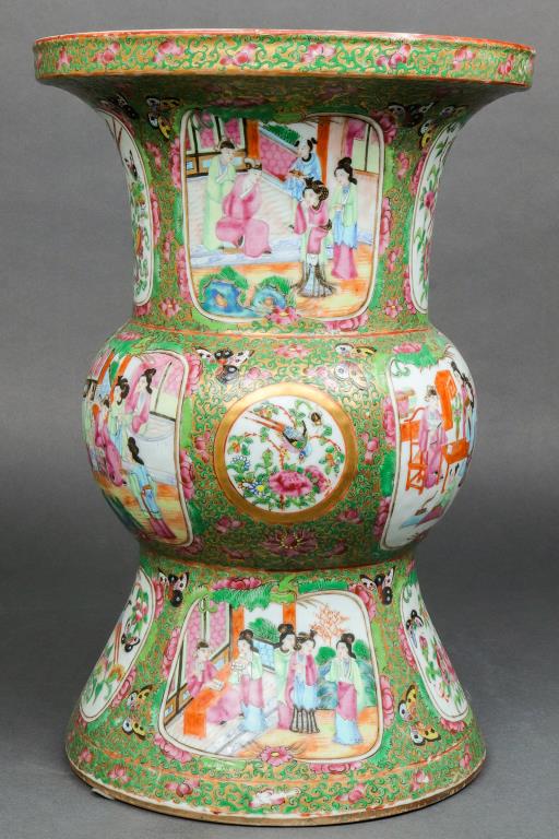 CHINESE EXPORT ROSE MEDALLION PORCELAIN