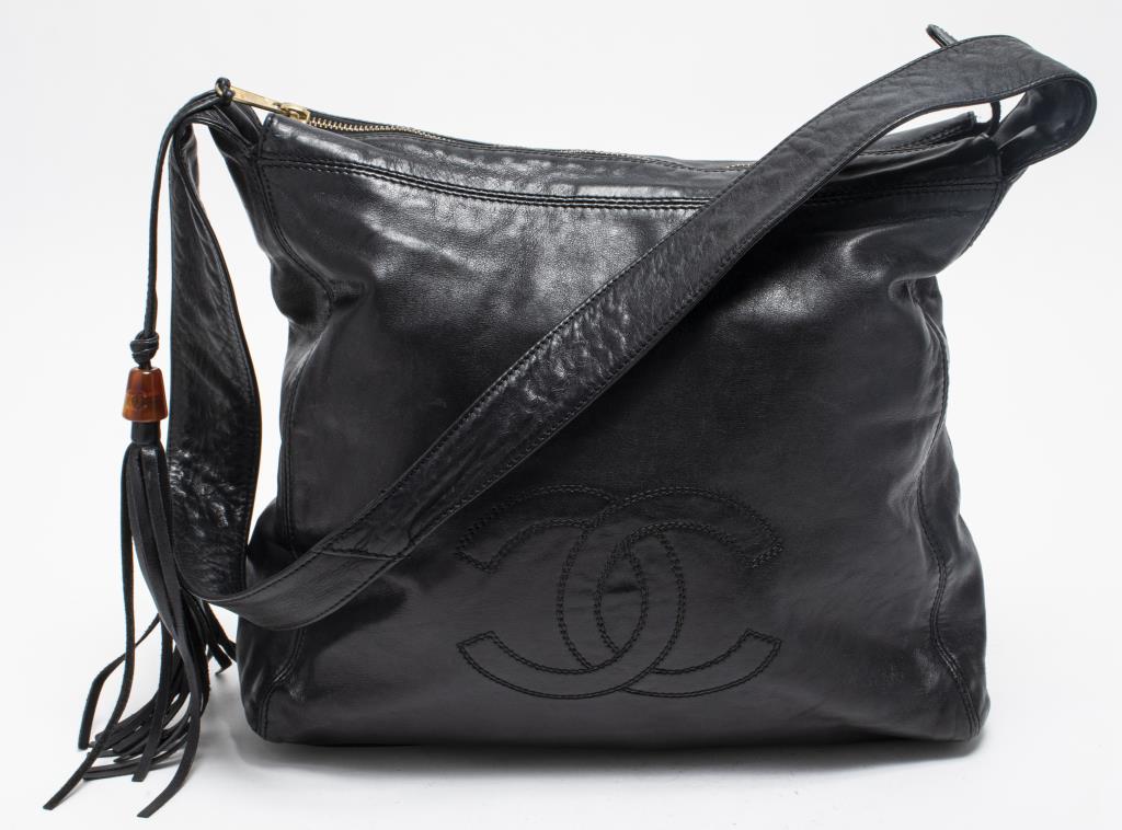 CHANEL BLACK LEATHER TOTE HANDBAG 3c433f