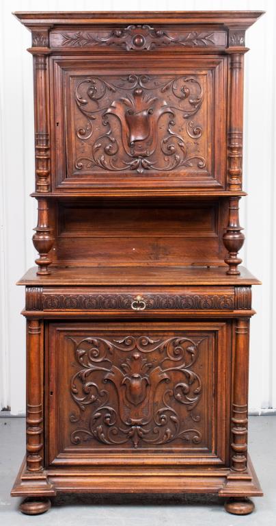 RENAISSANCE REVIVAL CARVED OAK