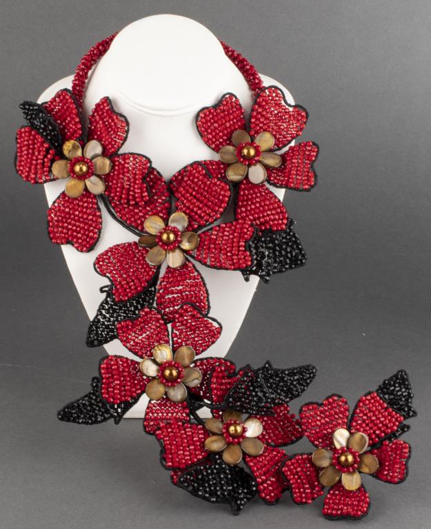 VILAIWAN RED BEAD FLORAL NECKLACE 3c4404