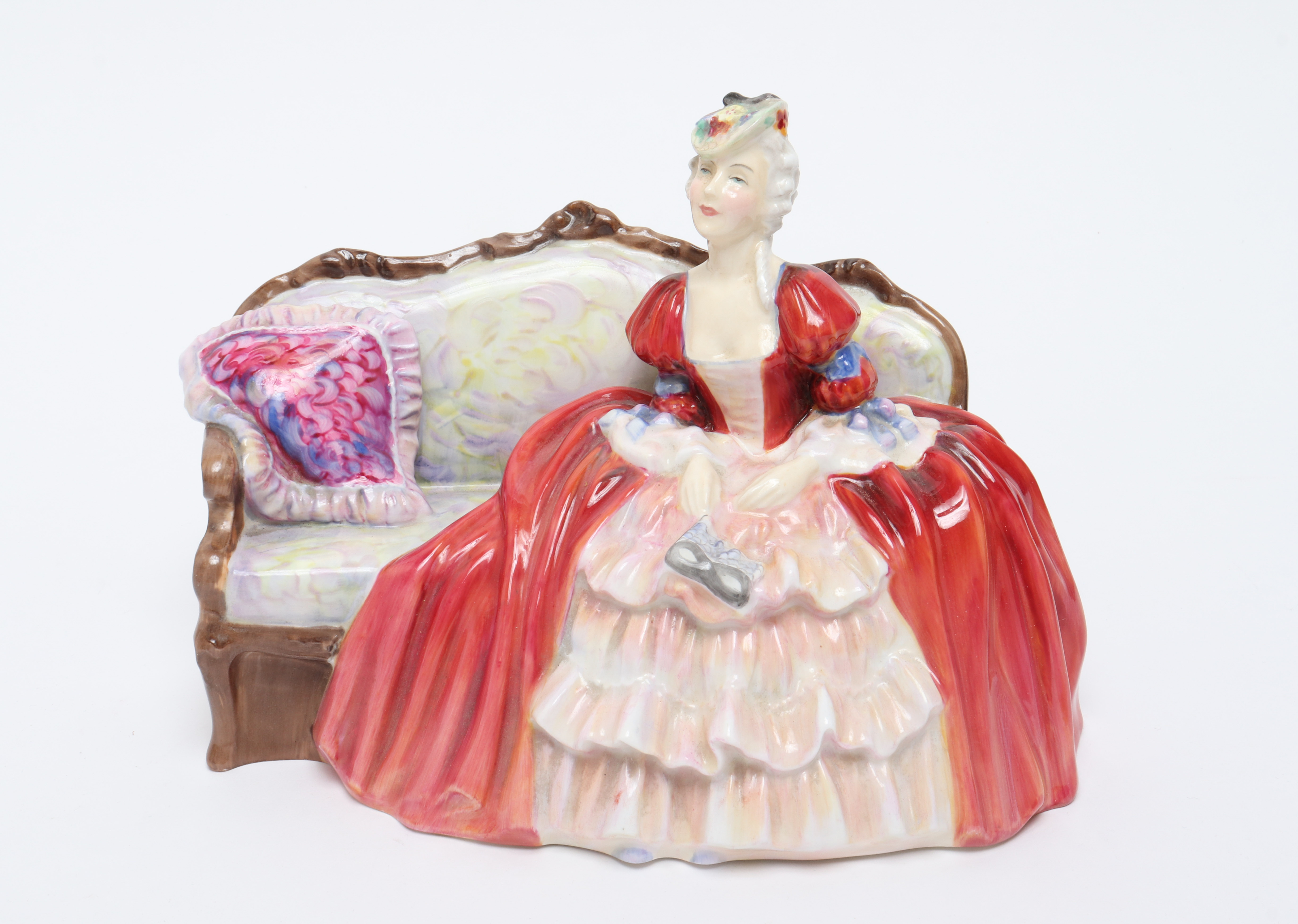 ROYAL DOULTON BELLE O THE BALL  3c4491