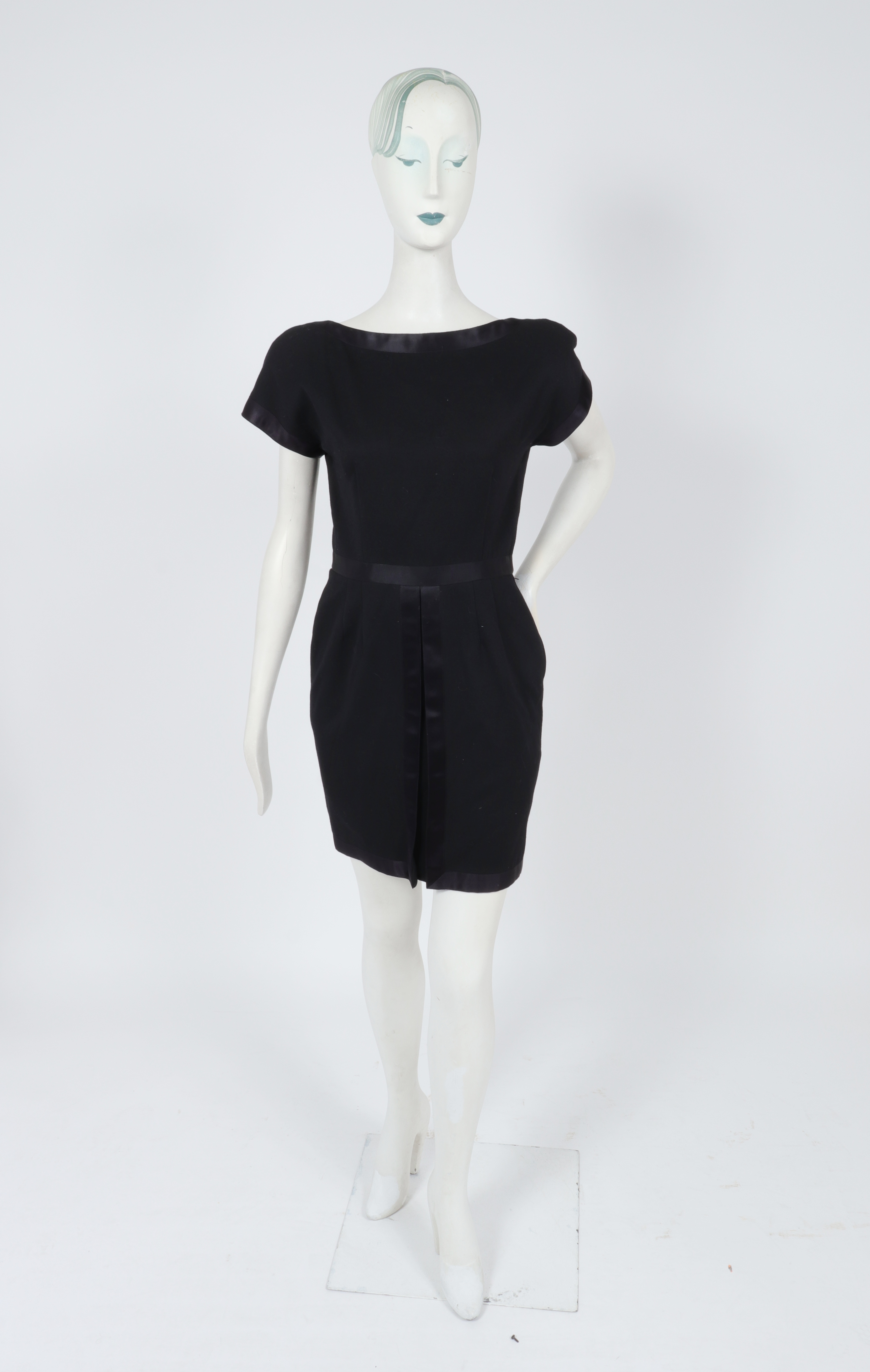 CAROLYNE ROEHM WOOL COCKTAIL DRESS 3c44c0