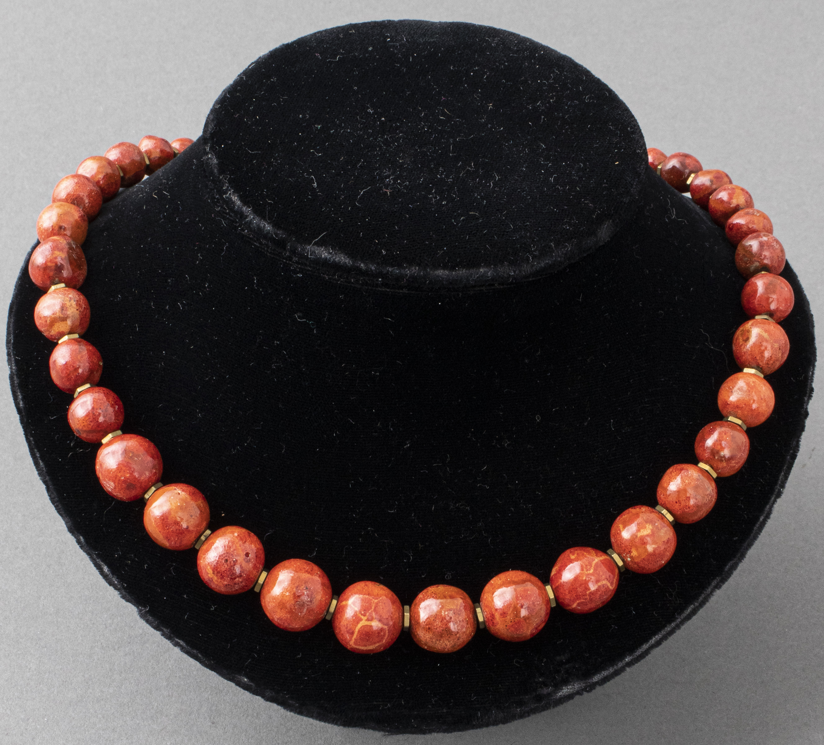 RED CORAL GRADUATED BEAD NECKLACE 3c45a2