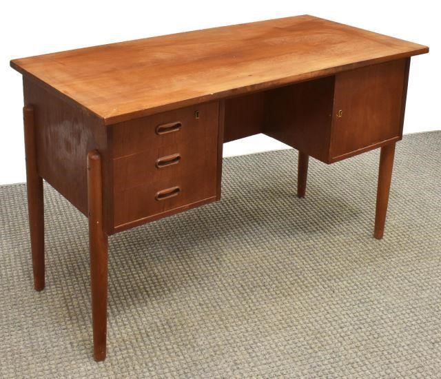 DANISH MID CENTURY MODERN TEAK 3c1f68